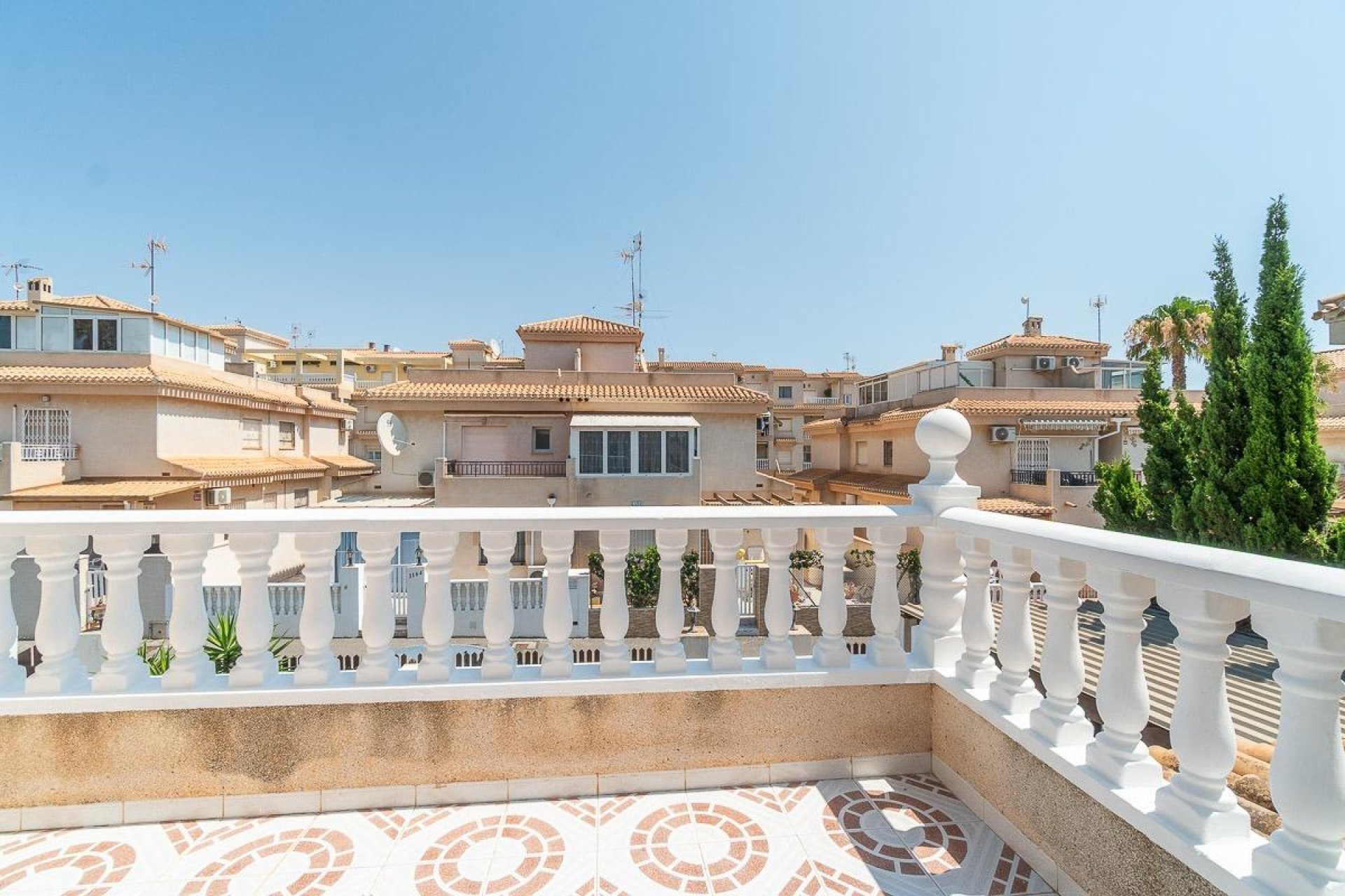 Resale - Villa -
Orihuela Costa - Playa Flamenca