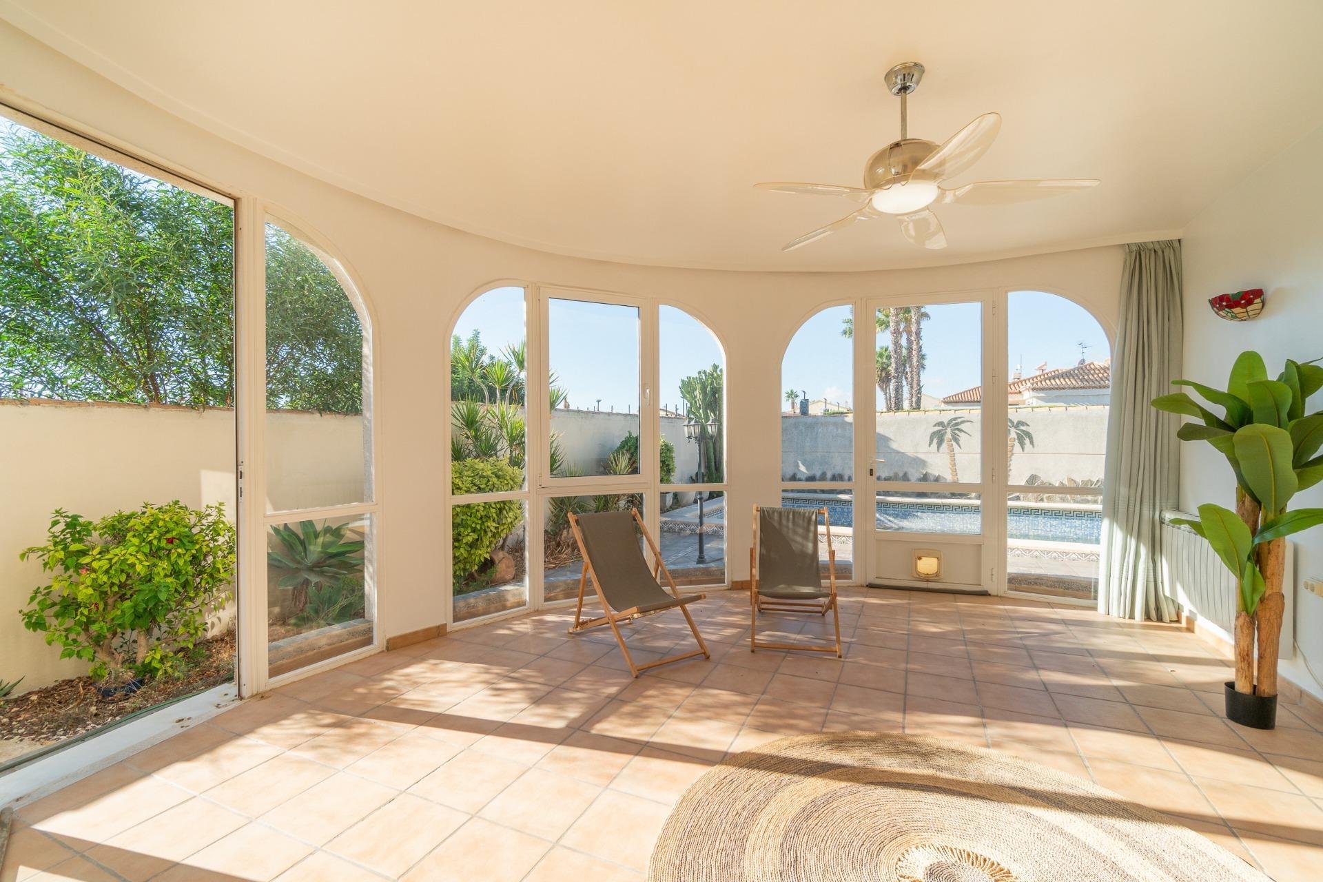 Resale - Villa -
Orihuela Costa - Playa Flamenca