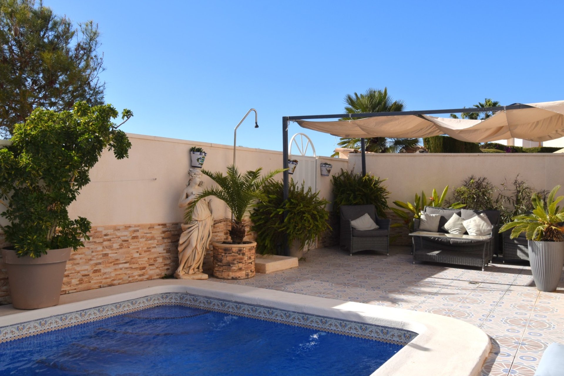 Resale - Villa -
Orihuela Costa - Playa Flamenca