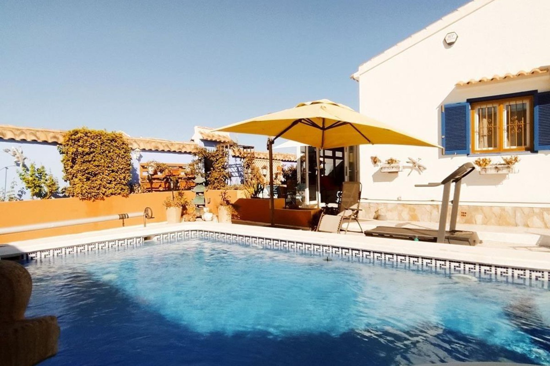 Resale - Villa -
Orihuela Costa - Playa Flamenca