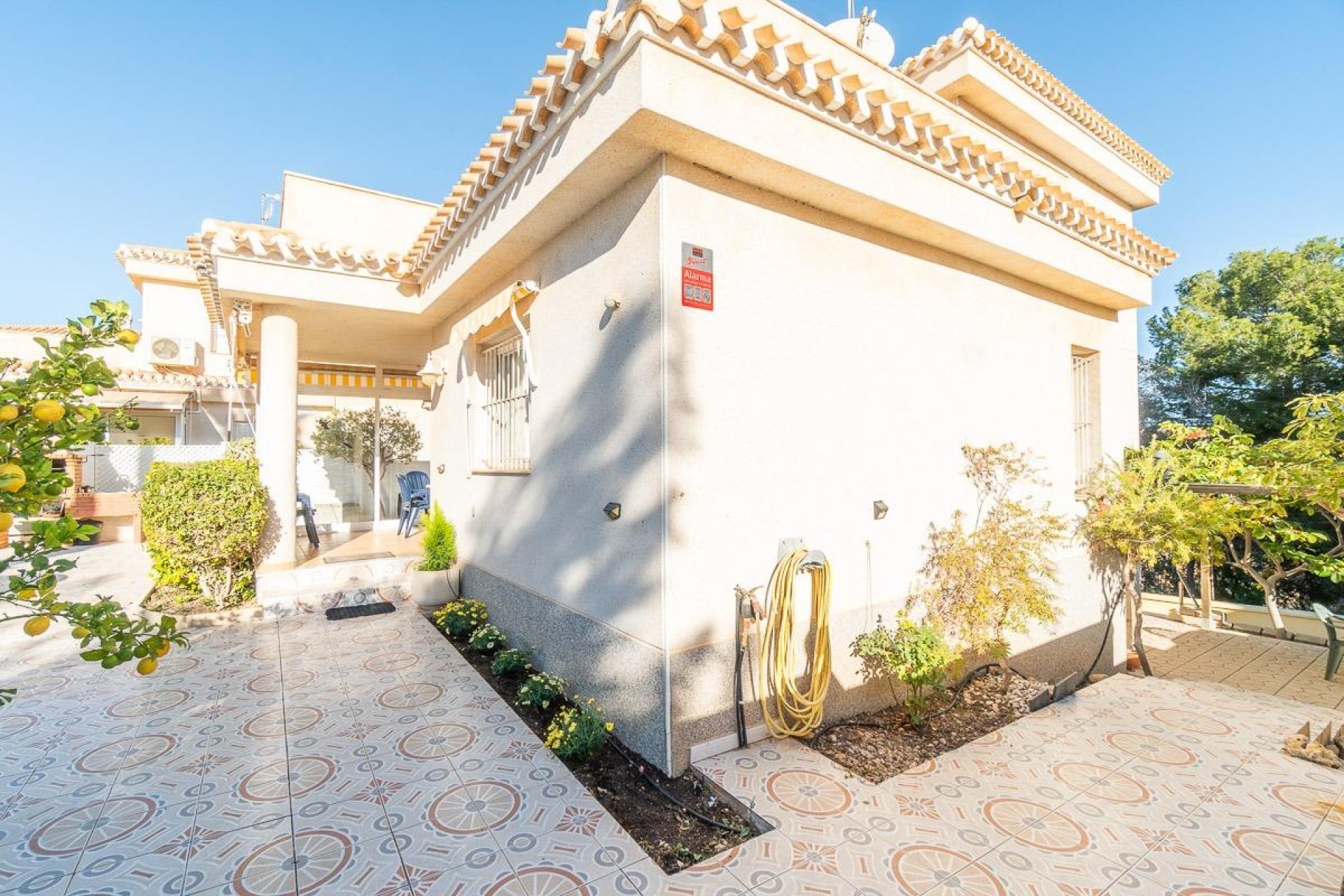 Resale - Villa -
Orihuela Costa - Playa Flamenca