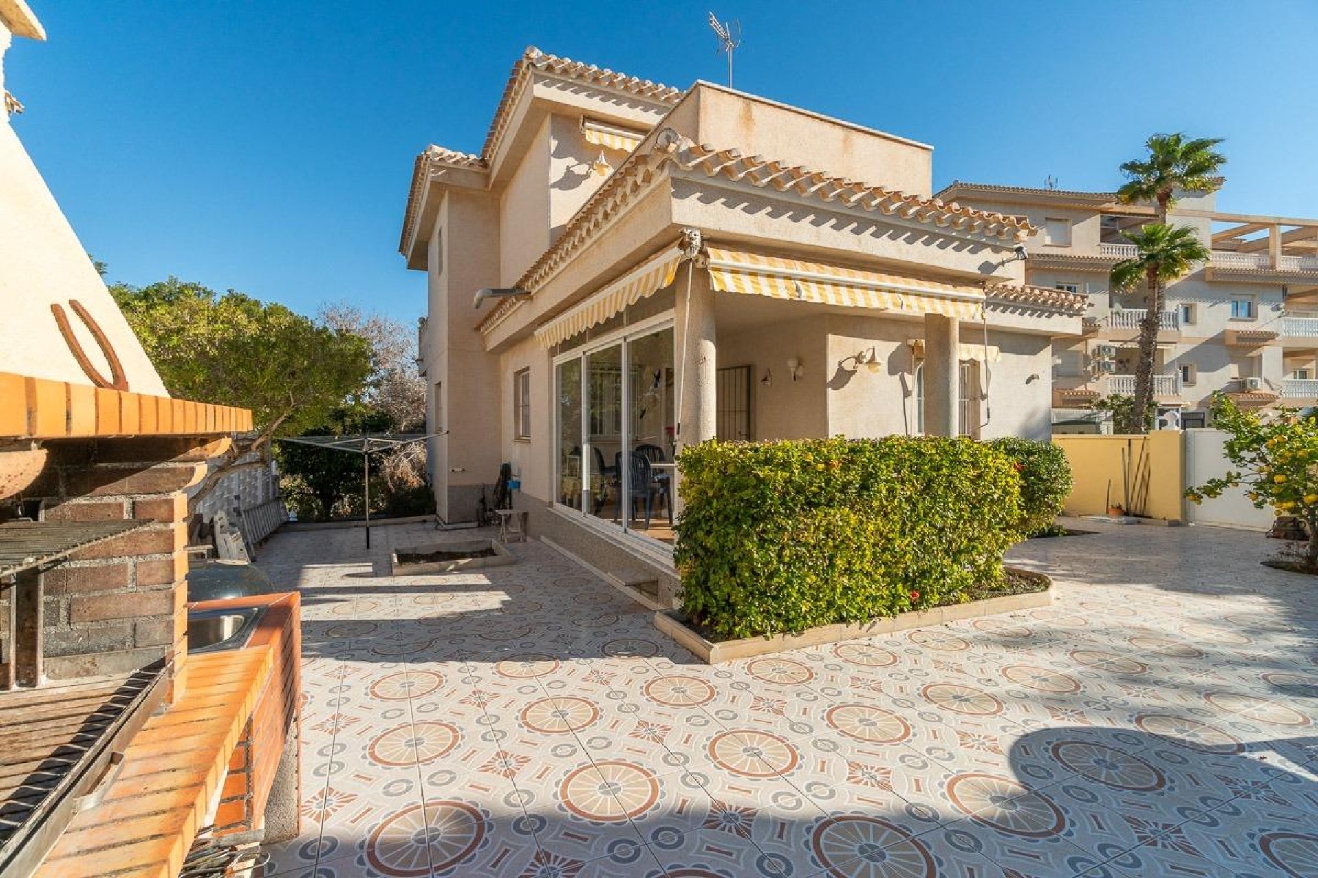 Resale - Villa -
Orihuela Costa - Playa Flamenca