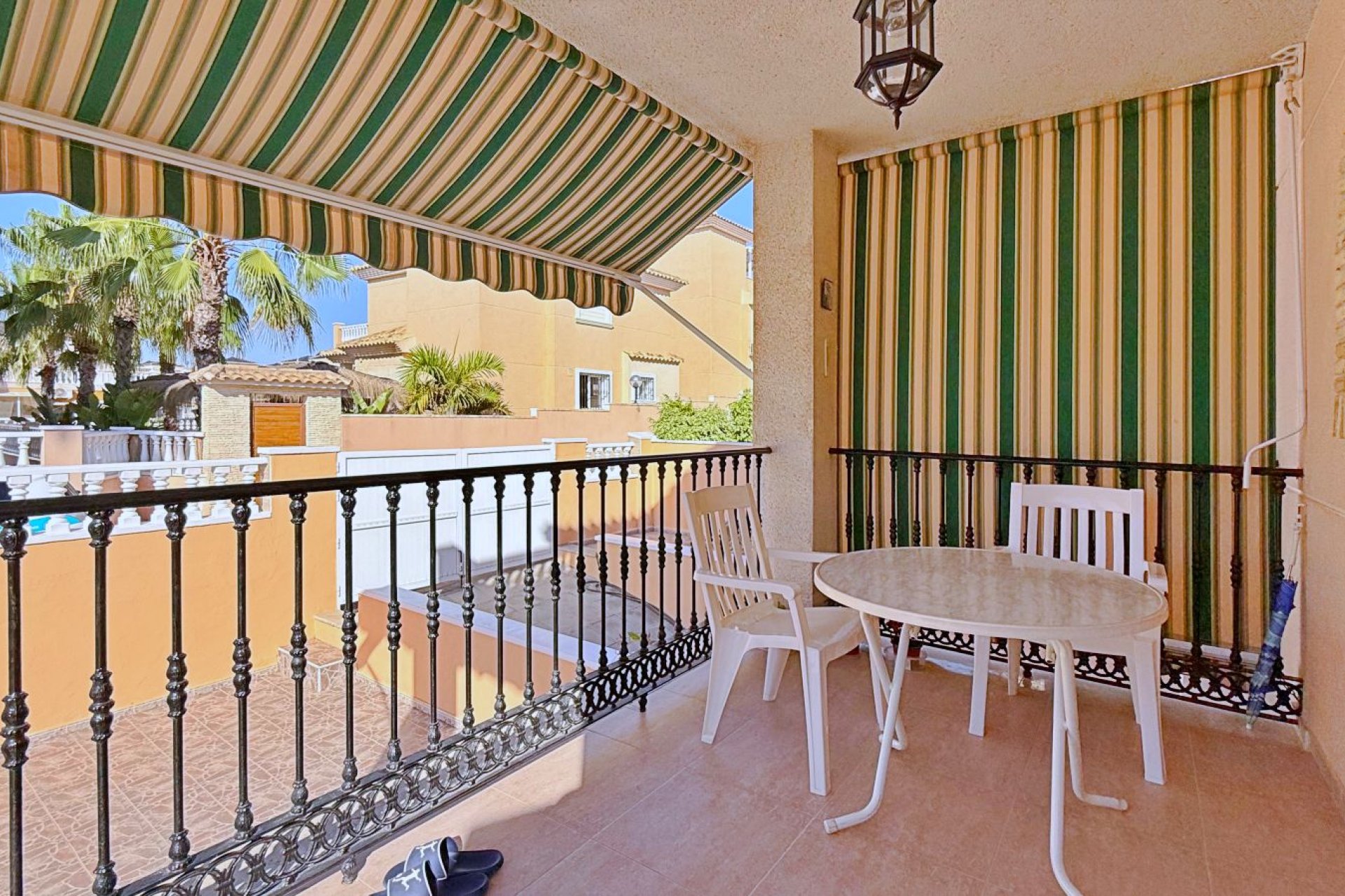 Resale - Villa -
Orihuela Costa - Punta Prima