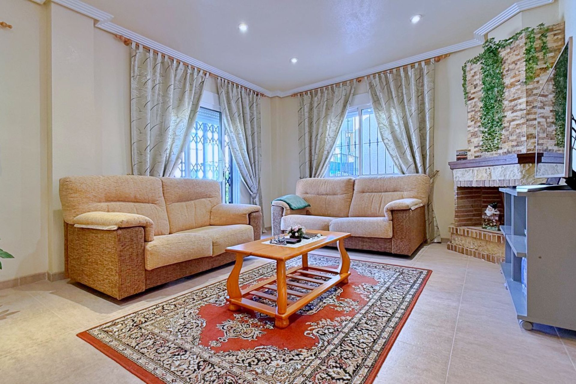 Resale - Villa -
Orihuela Costa - Punta Prima