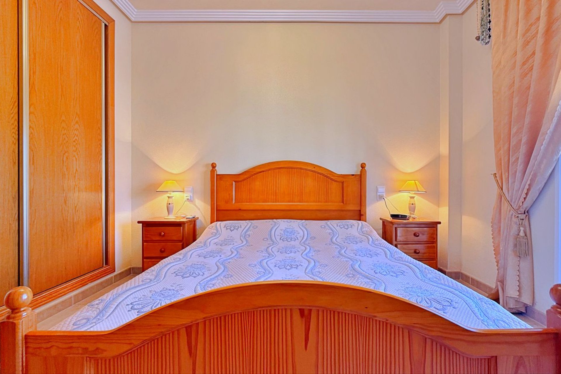 Resale - Villa -
Orihuela Costa - Punta Prima