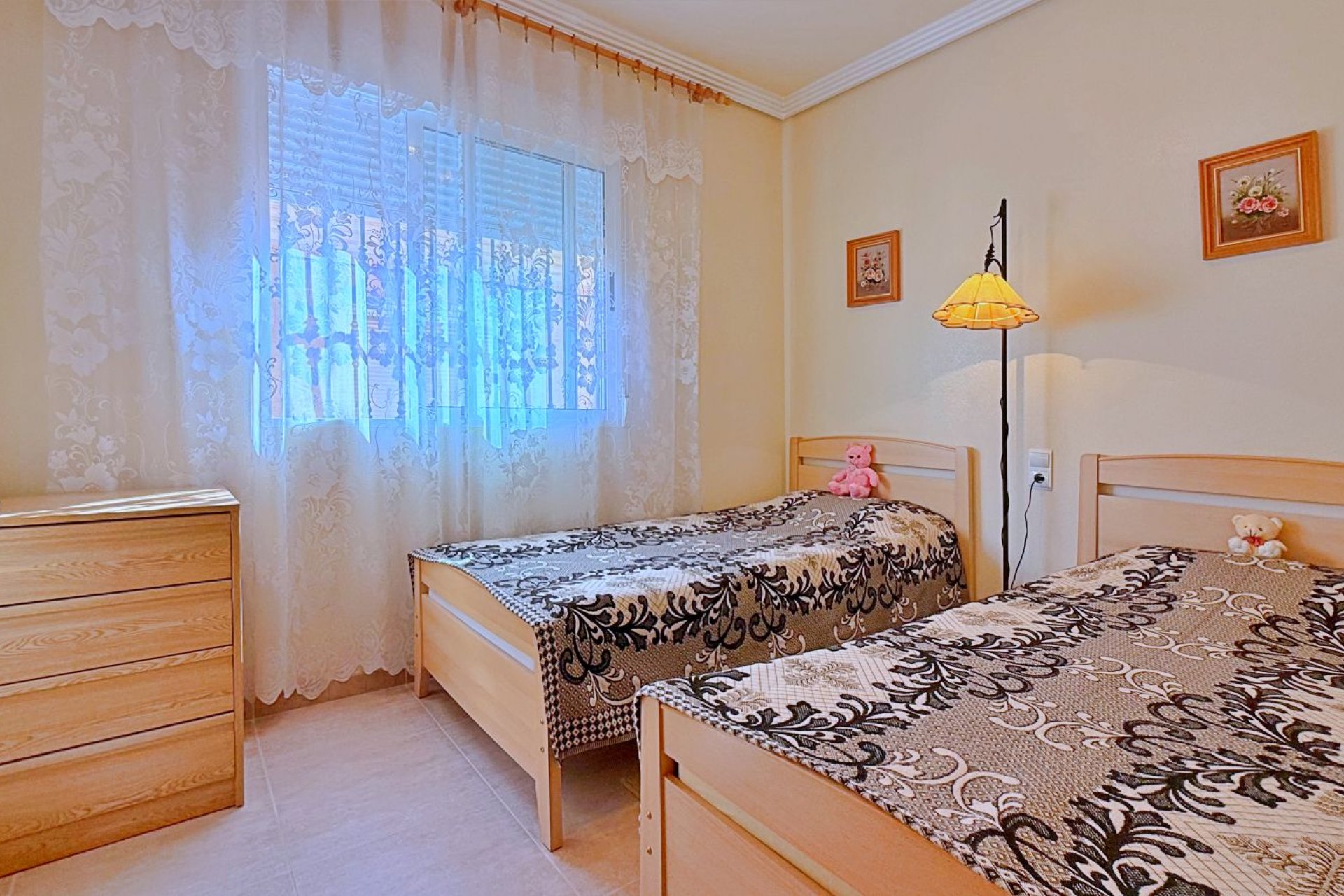 Resale - Villa -
Orihuela Costa - Punta Prima