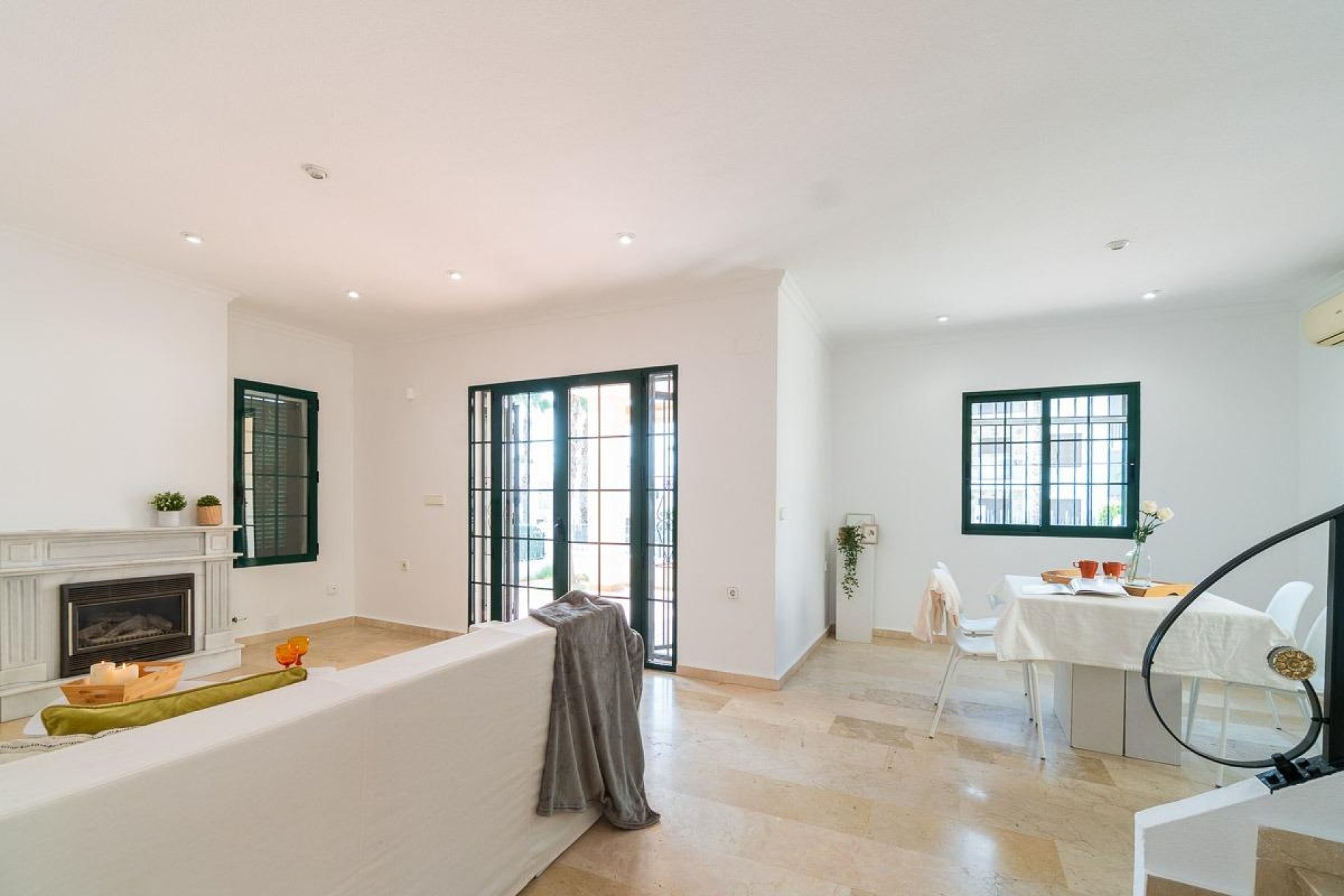 Resale - Villa -
Orihuela Costa - Villamartín-Las Filipinas