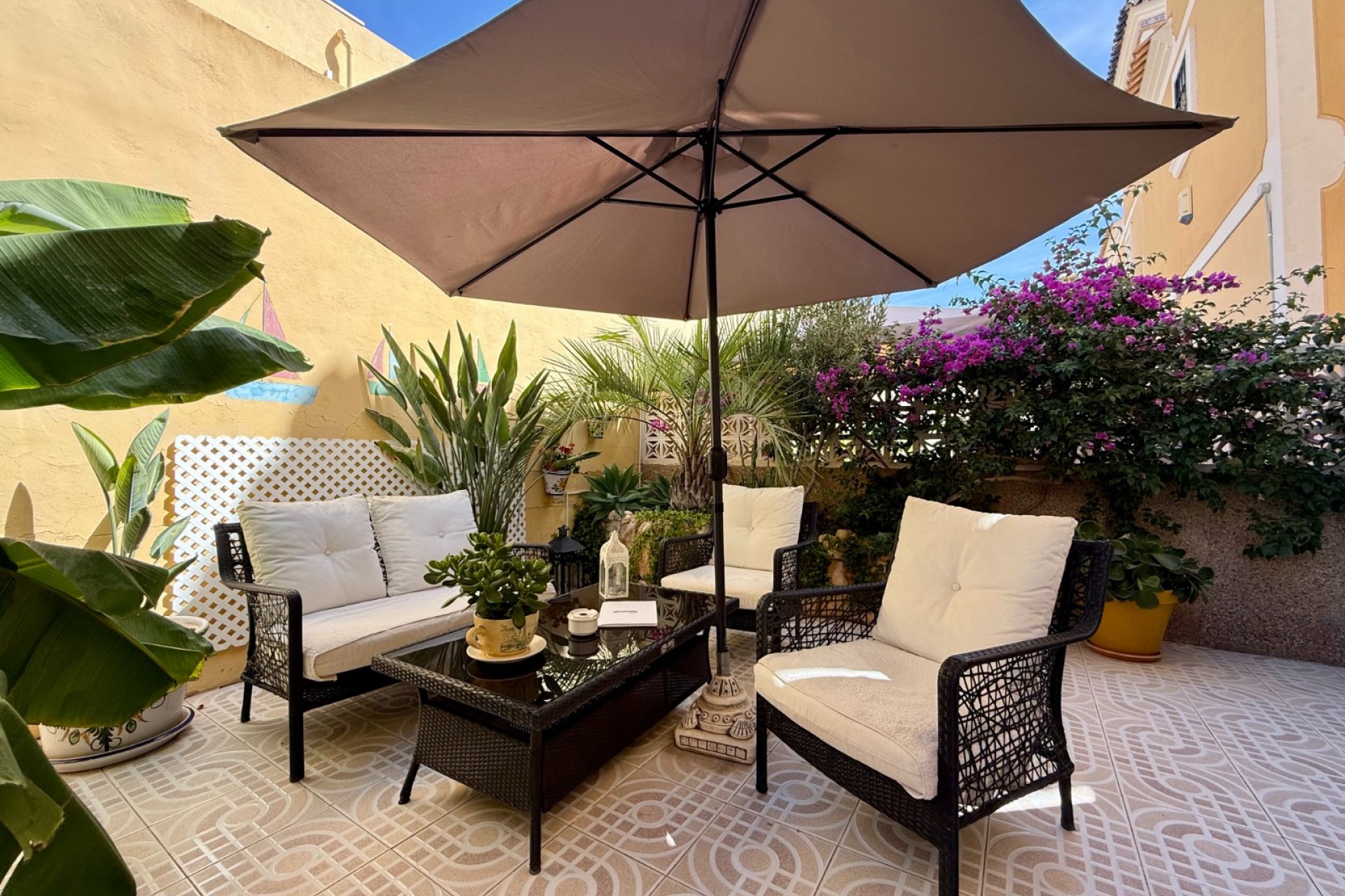 Resale - Villa -
Orihuela Costa - Villamartín