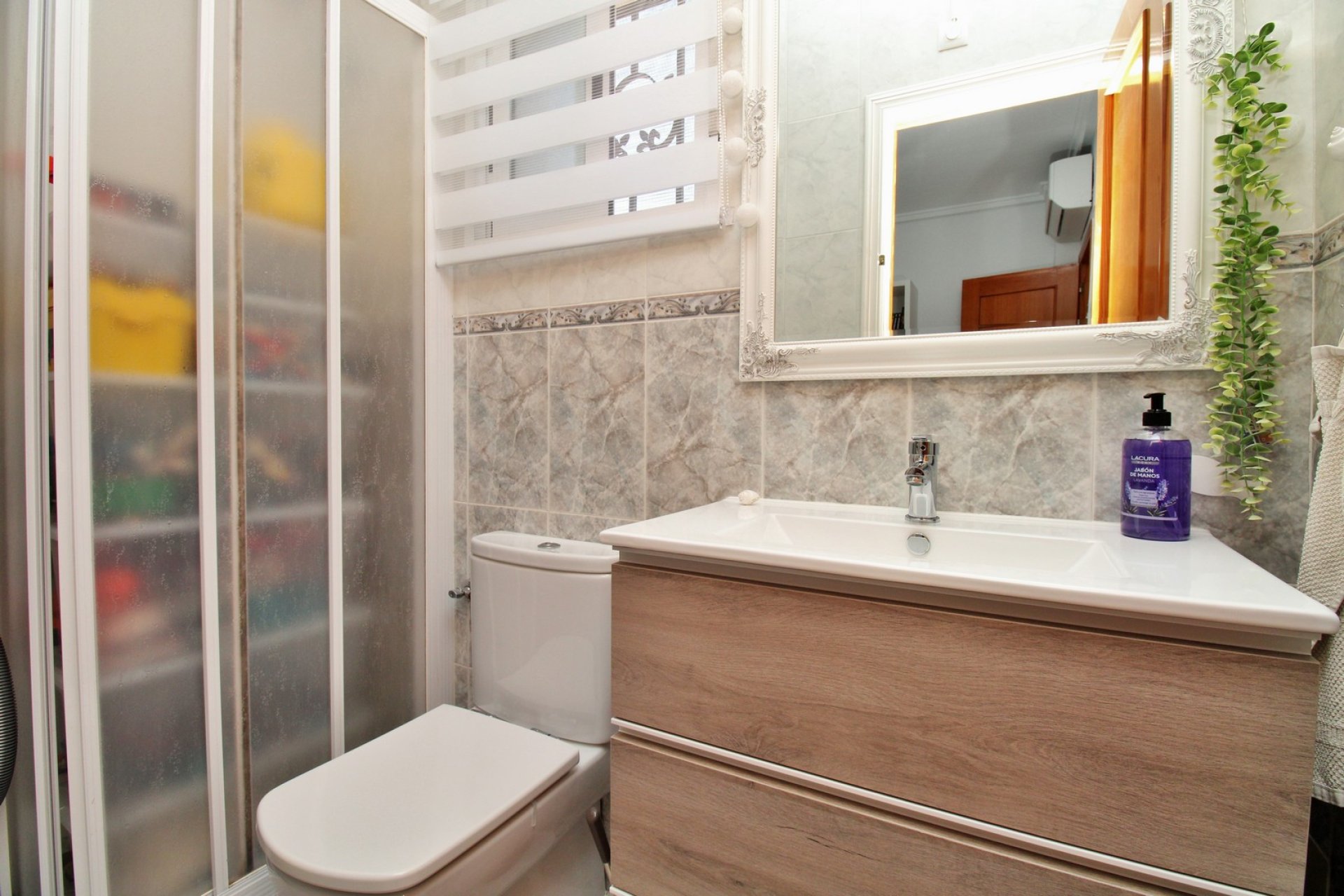 Resale - Villa -
Orihuela Costa - Villamartín