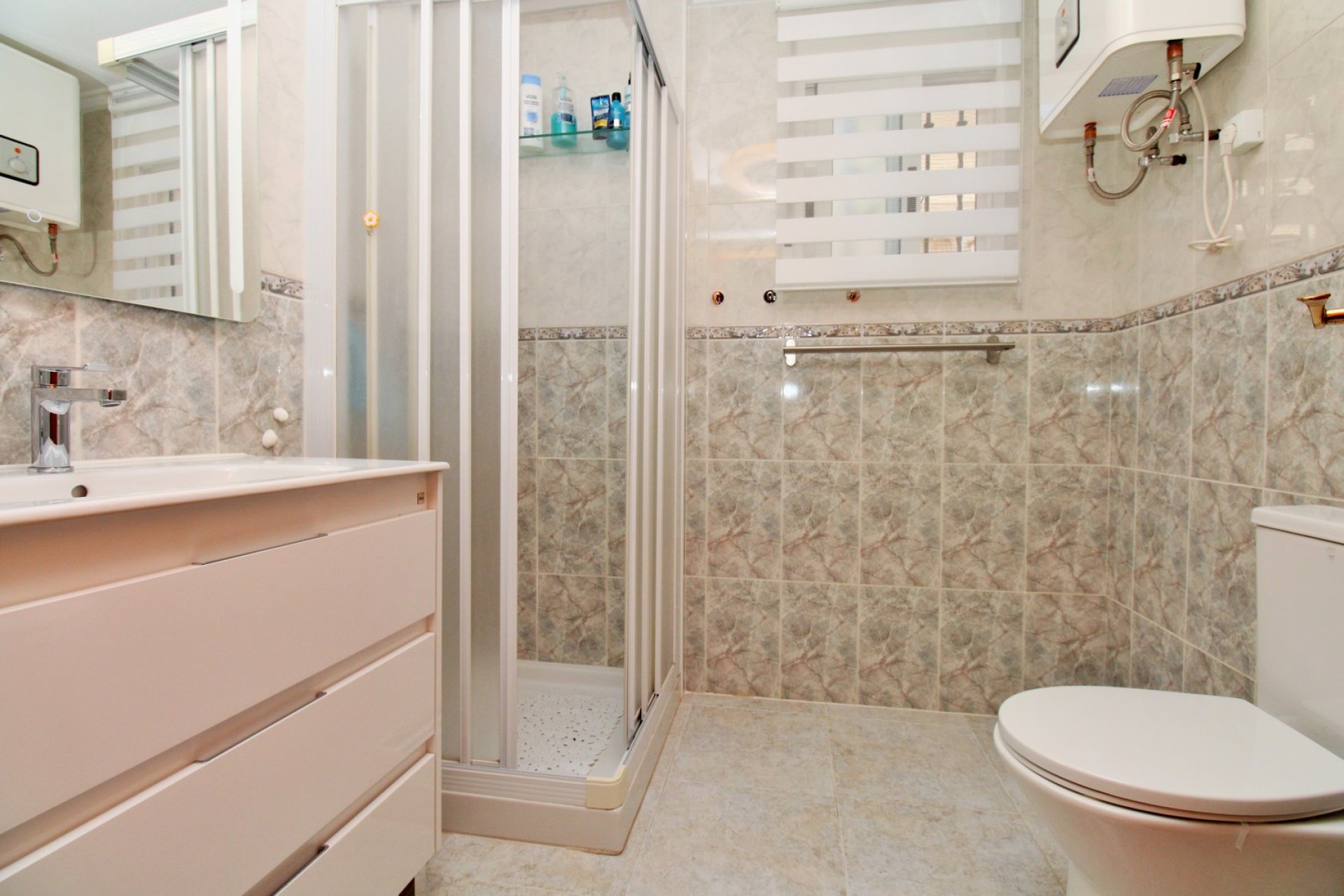 Resale - Villa -
Orihuela Costa - Villamartín