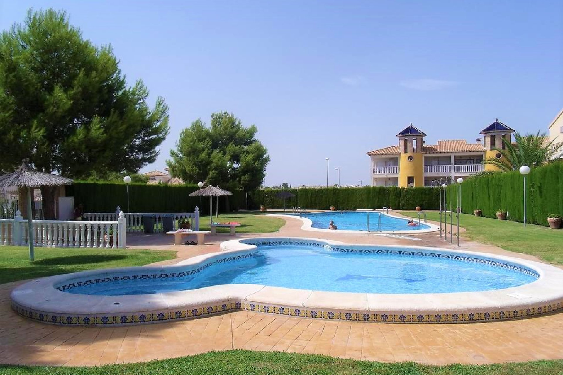 Resale - Villa -
Orihuela Costa - Villamartín