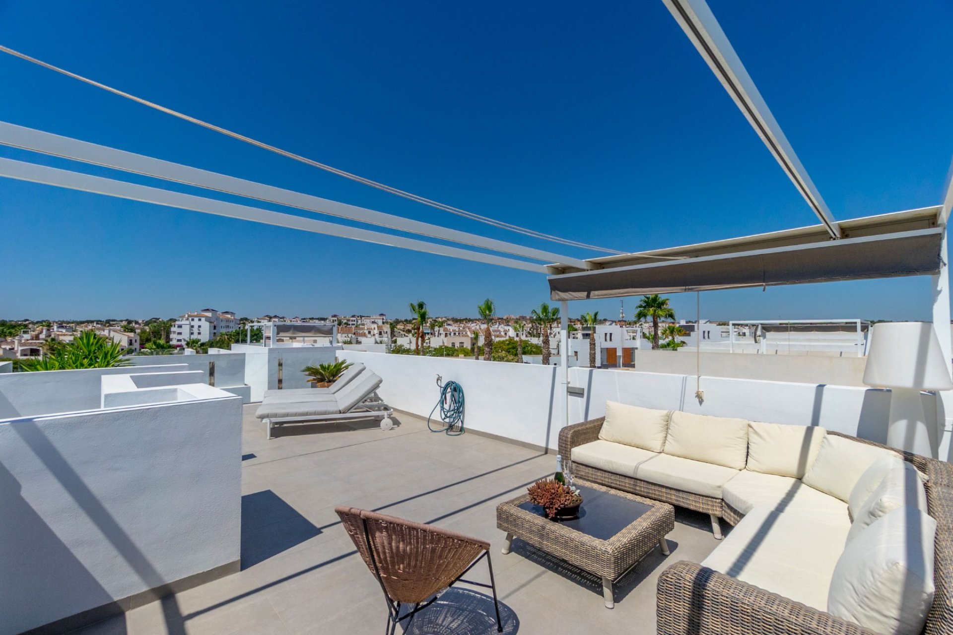 Resale - Villa -
Orihuela Costa - Villamartin