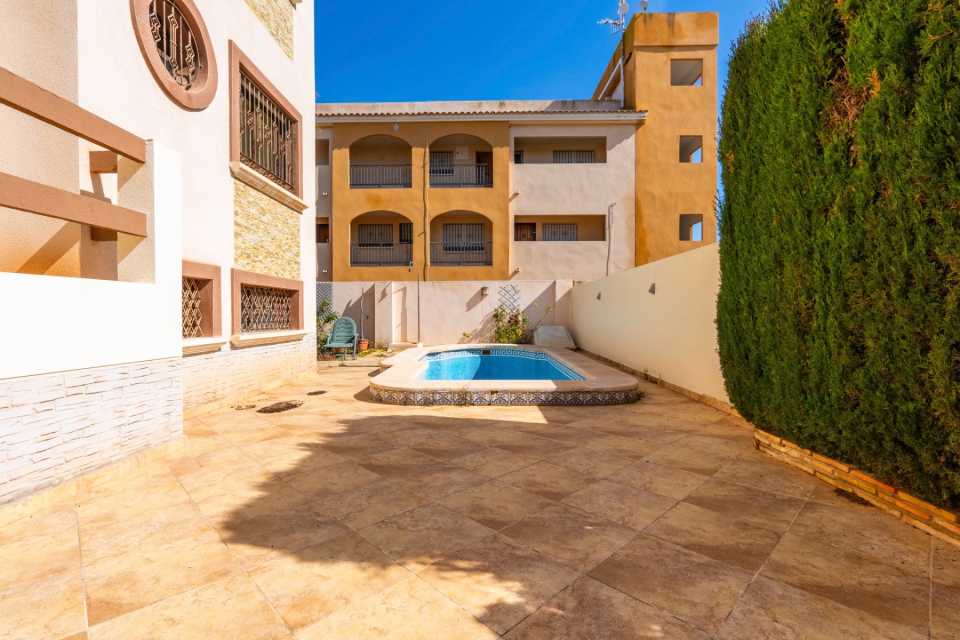 Resale - Villa -
Orihuela Costa - Villamartin