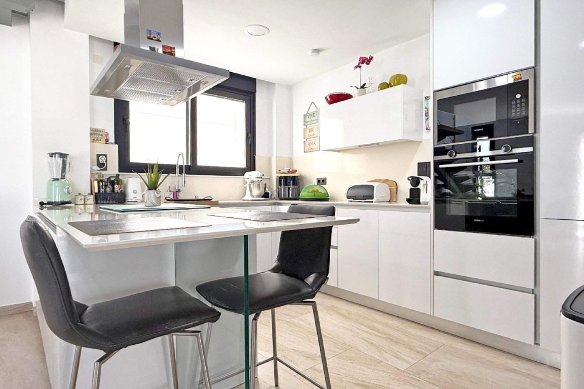 Resale - Villa -
Orihuela Costa - Villamartin