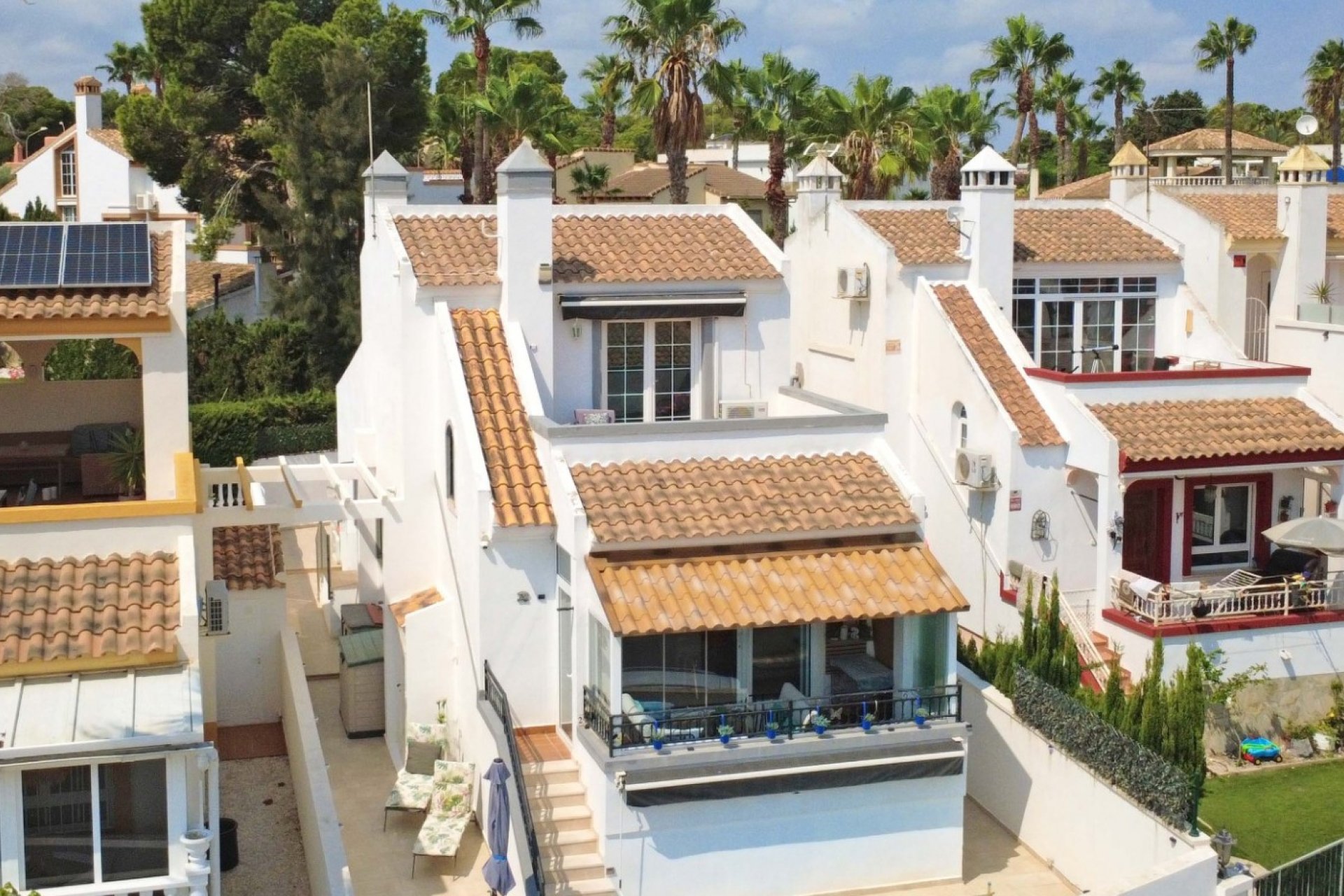 Resale - Villa -
Orihuela Costa - Villamartin