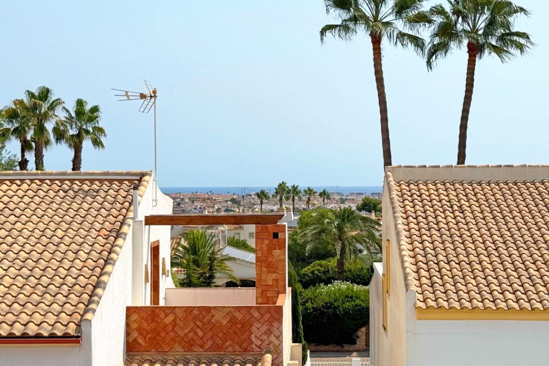 Resale - Villa -
Orihuela Costa - Villamartin