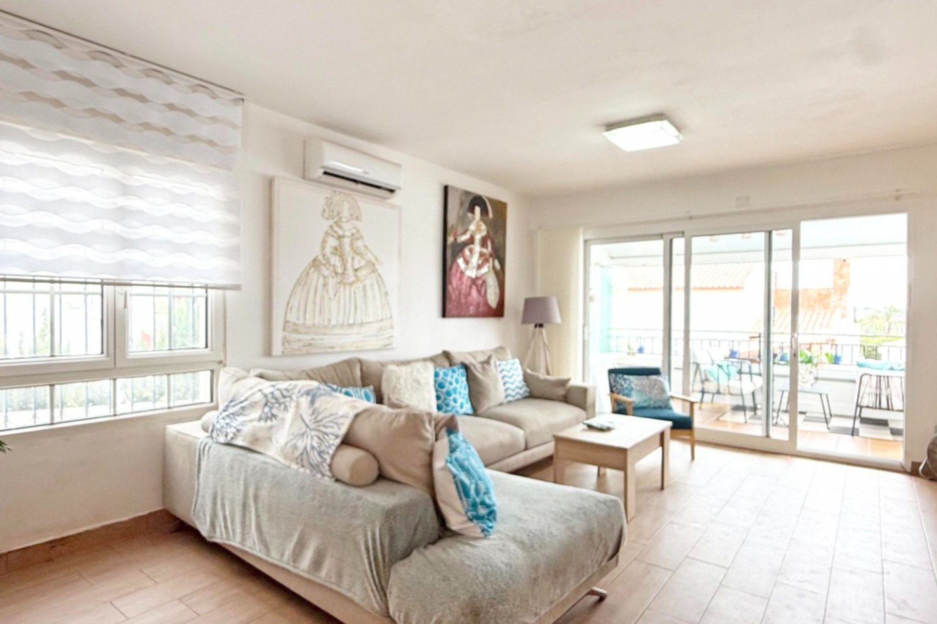 Resale - Villa -
Orihuela Costa - Villamartin