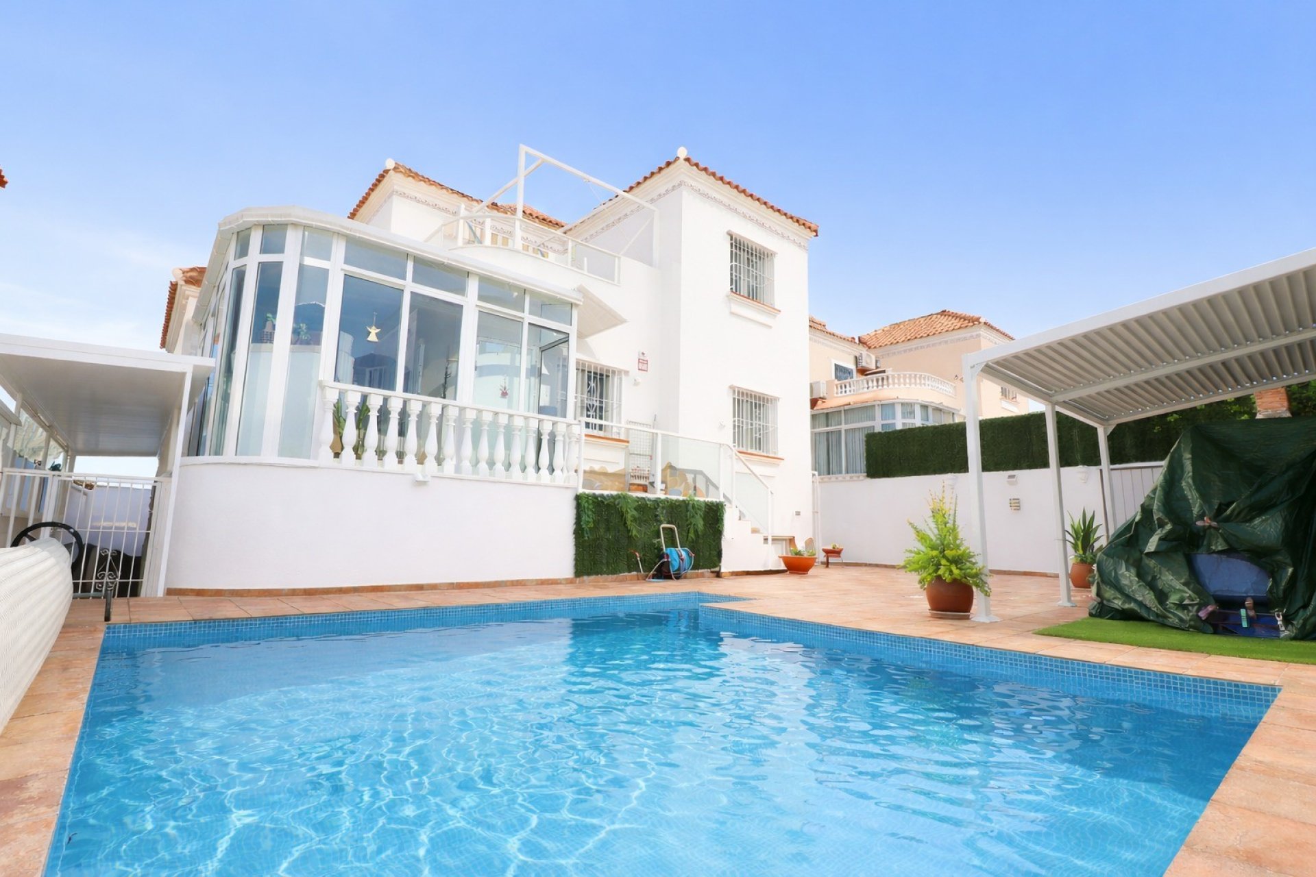 Resale - Villa -
Orihuela Costa - Villamartin