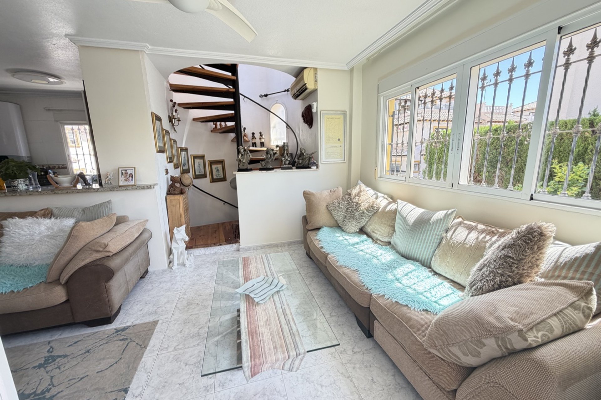 Resale - Villa -
Orihuela Costa - Villamartin
