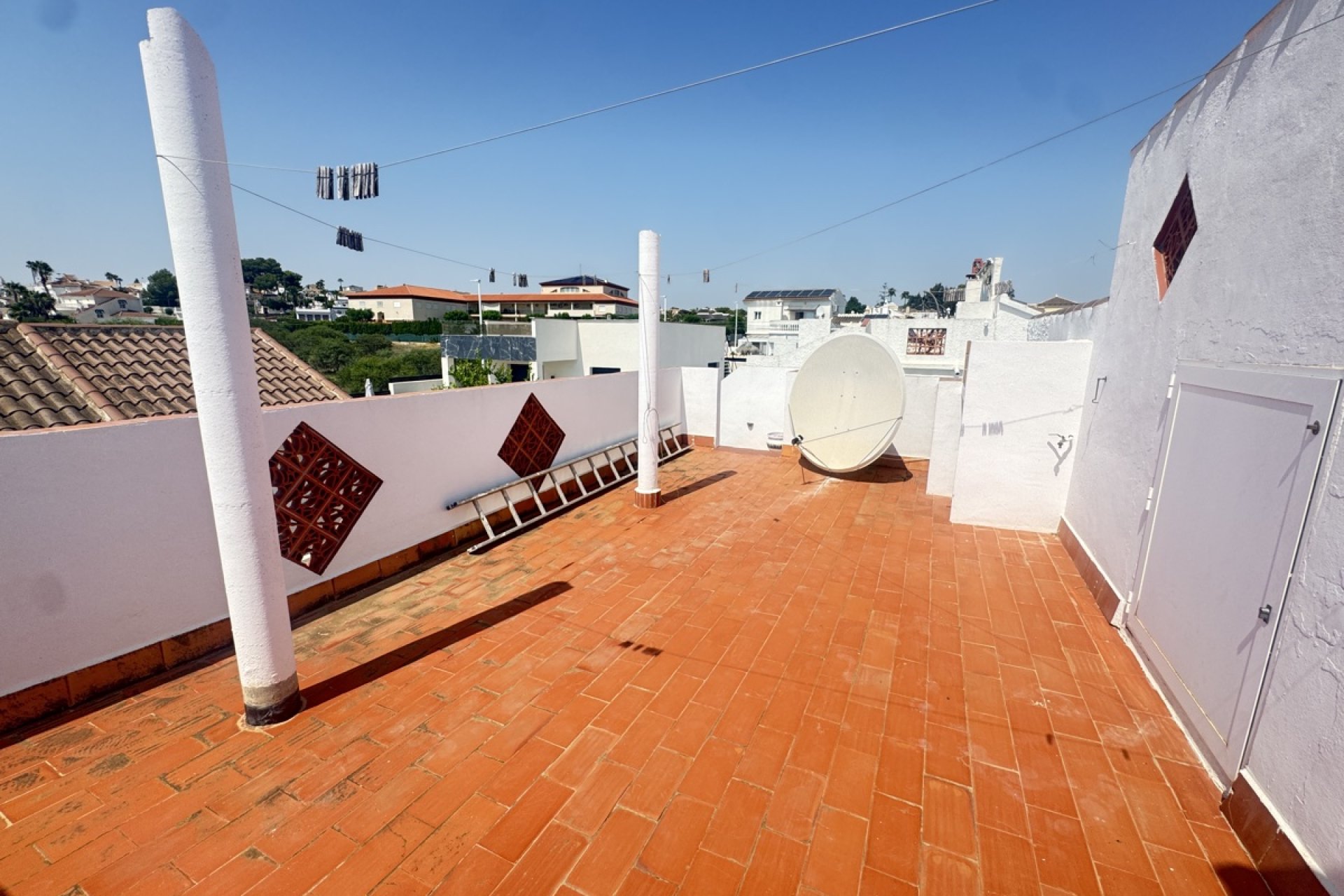 Resale - Villa -
Orihuela Costa - Villamartin