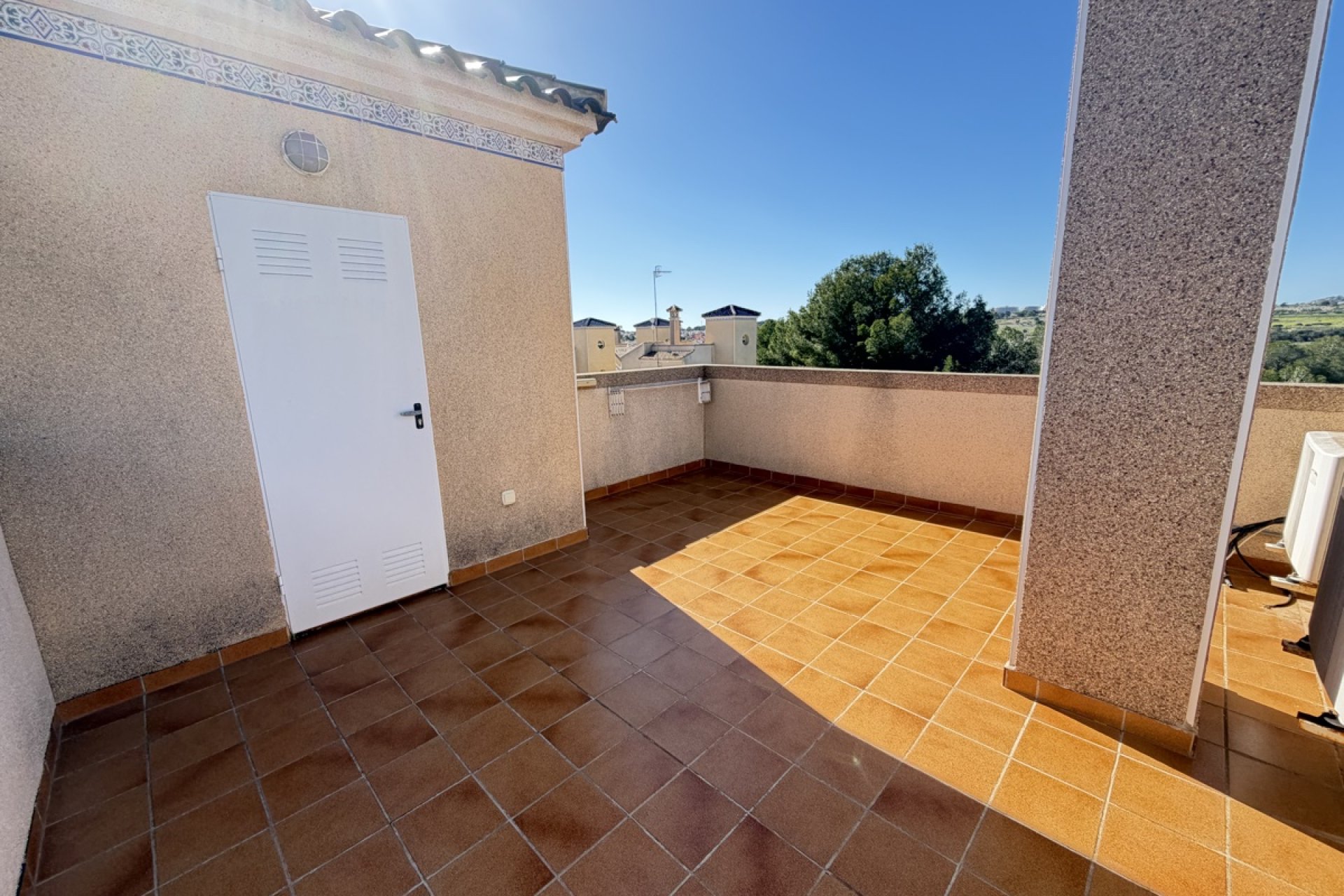 Resale - Villa -
Orihuela Costa - Villamartin