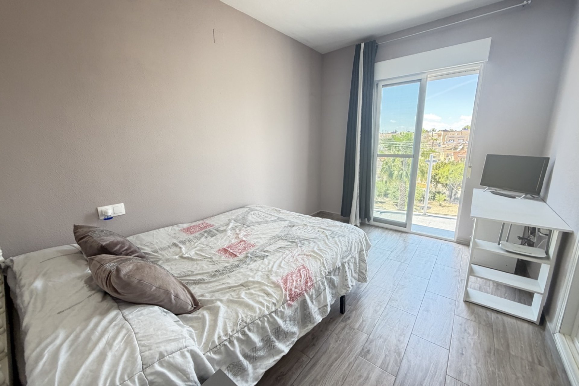Resale - Villa -
Orihuela Costa - Villamartin