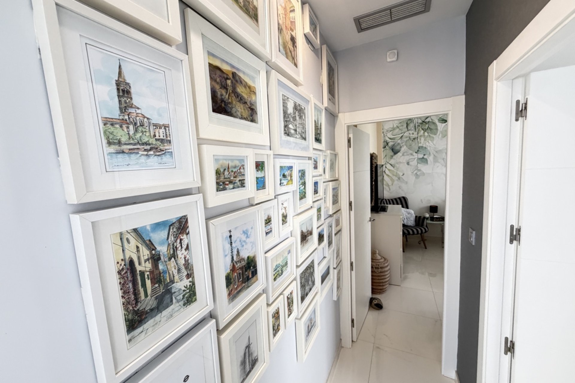 Resale - Villa -
Orihuela Costa - Villamartin
