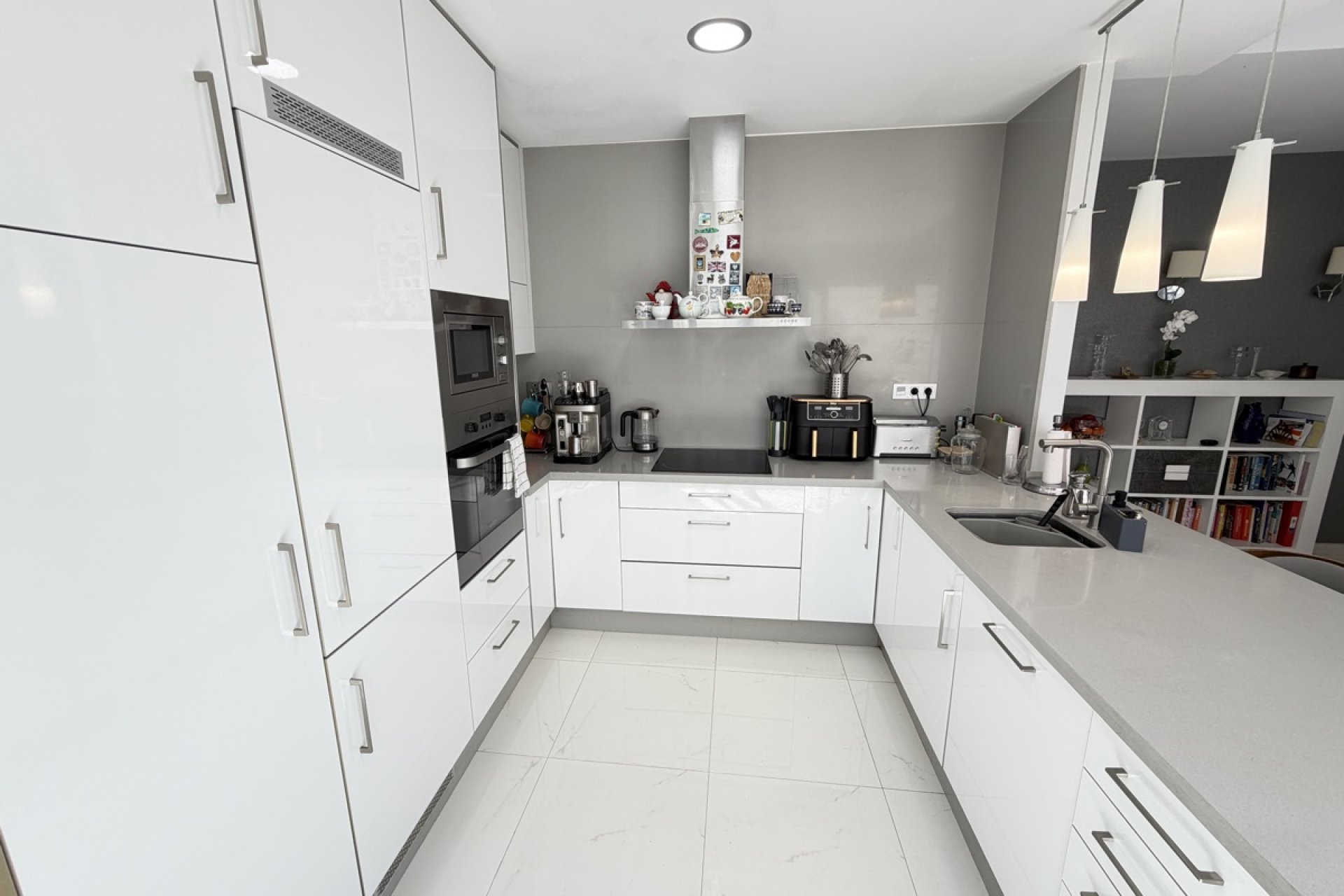Resale - Villa -
Orihuela Costa - Villamartin
