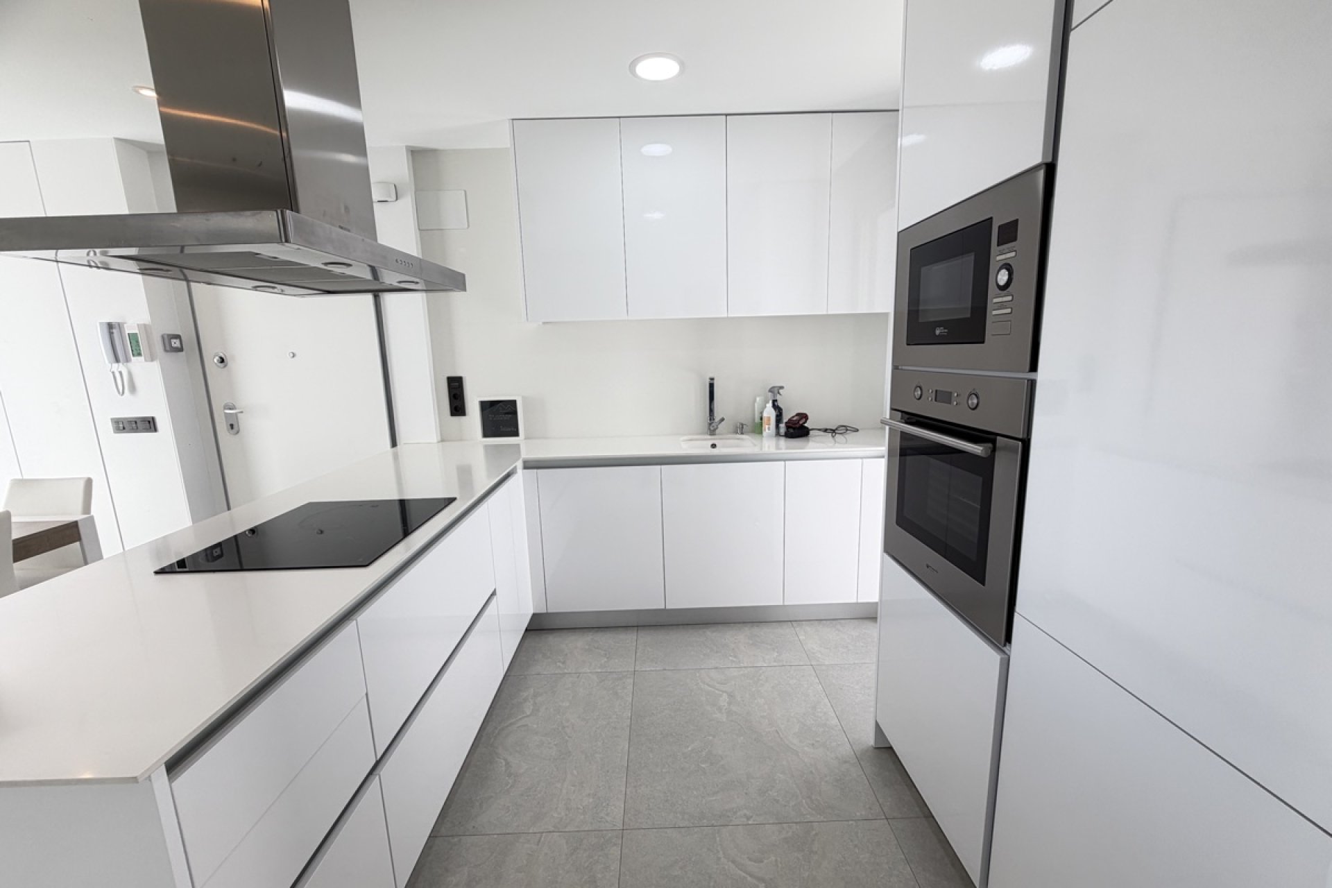Resale - Villa -
Orihuela Costa - Villamartin
