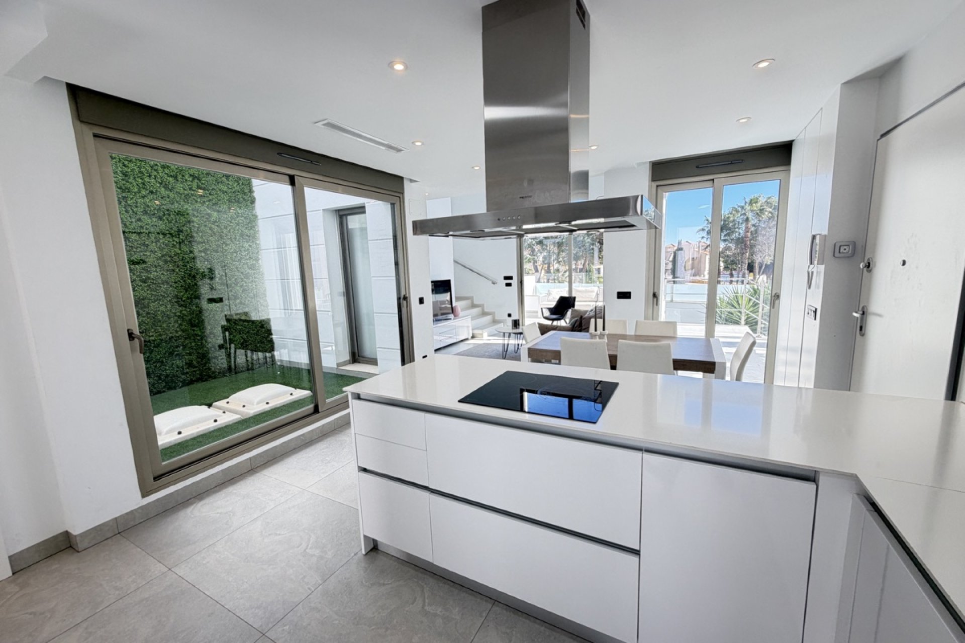Resale - Villa -
Orihuela Costa - Villamartin