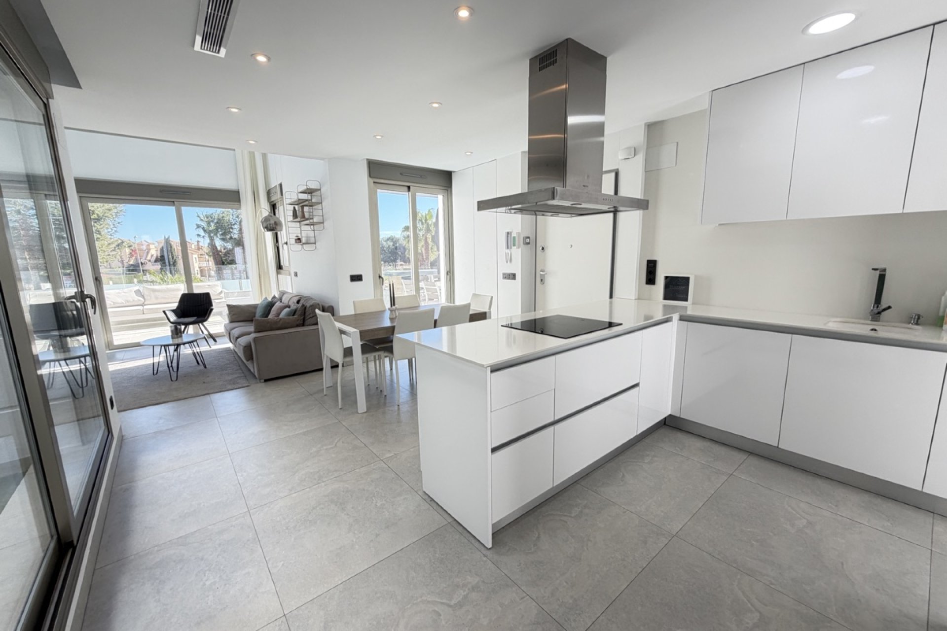 Resale - Villa -
Orihuela Costa - Villamartin