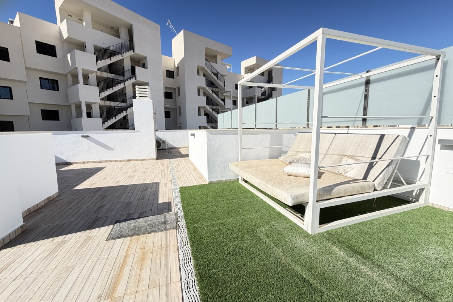 Resale - Villa -
Orihuela Costa - Villamartin