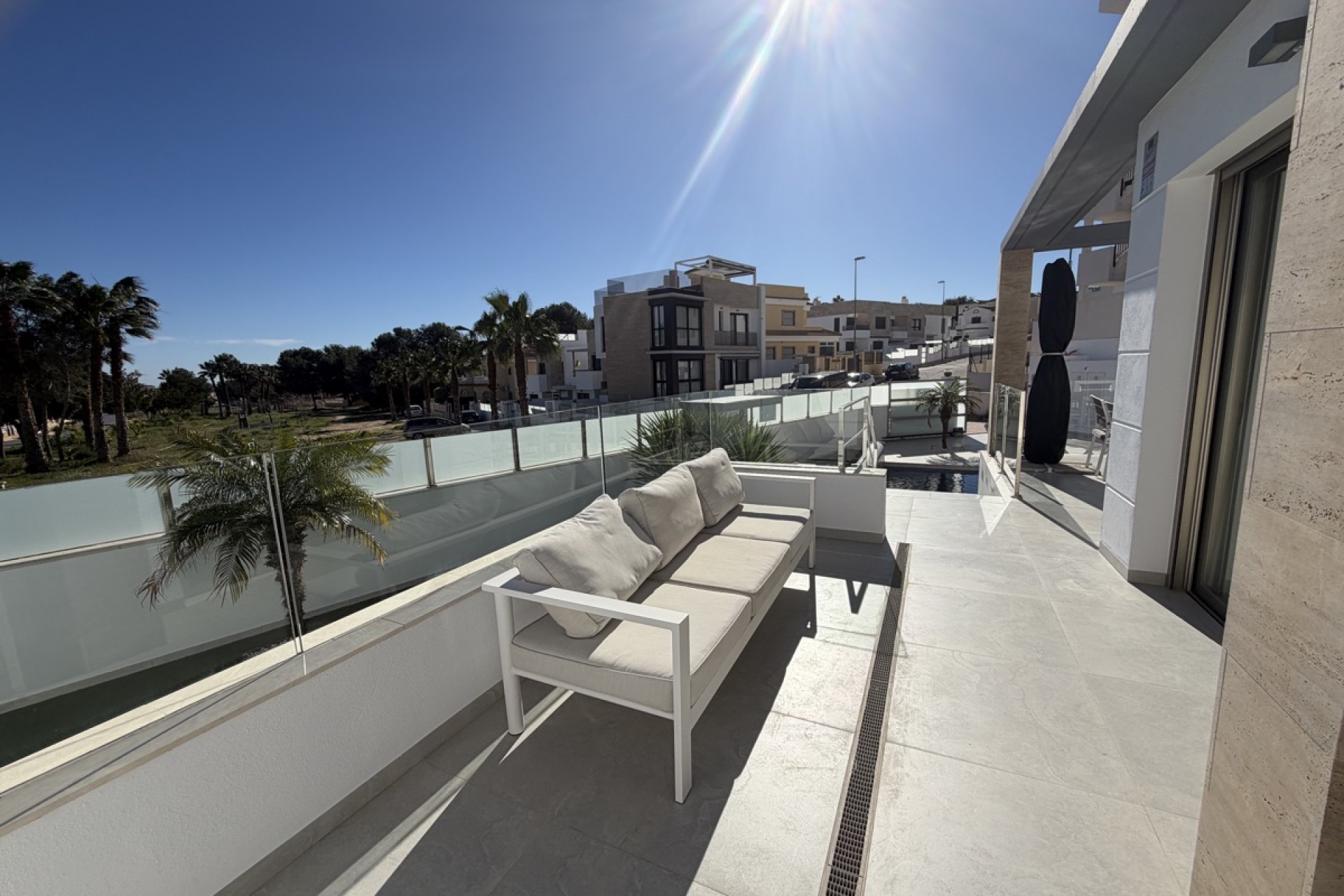 Resale - Villa -
Orihuela Costa - Villamartin