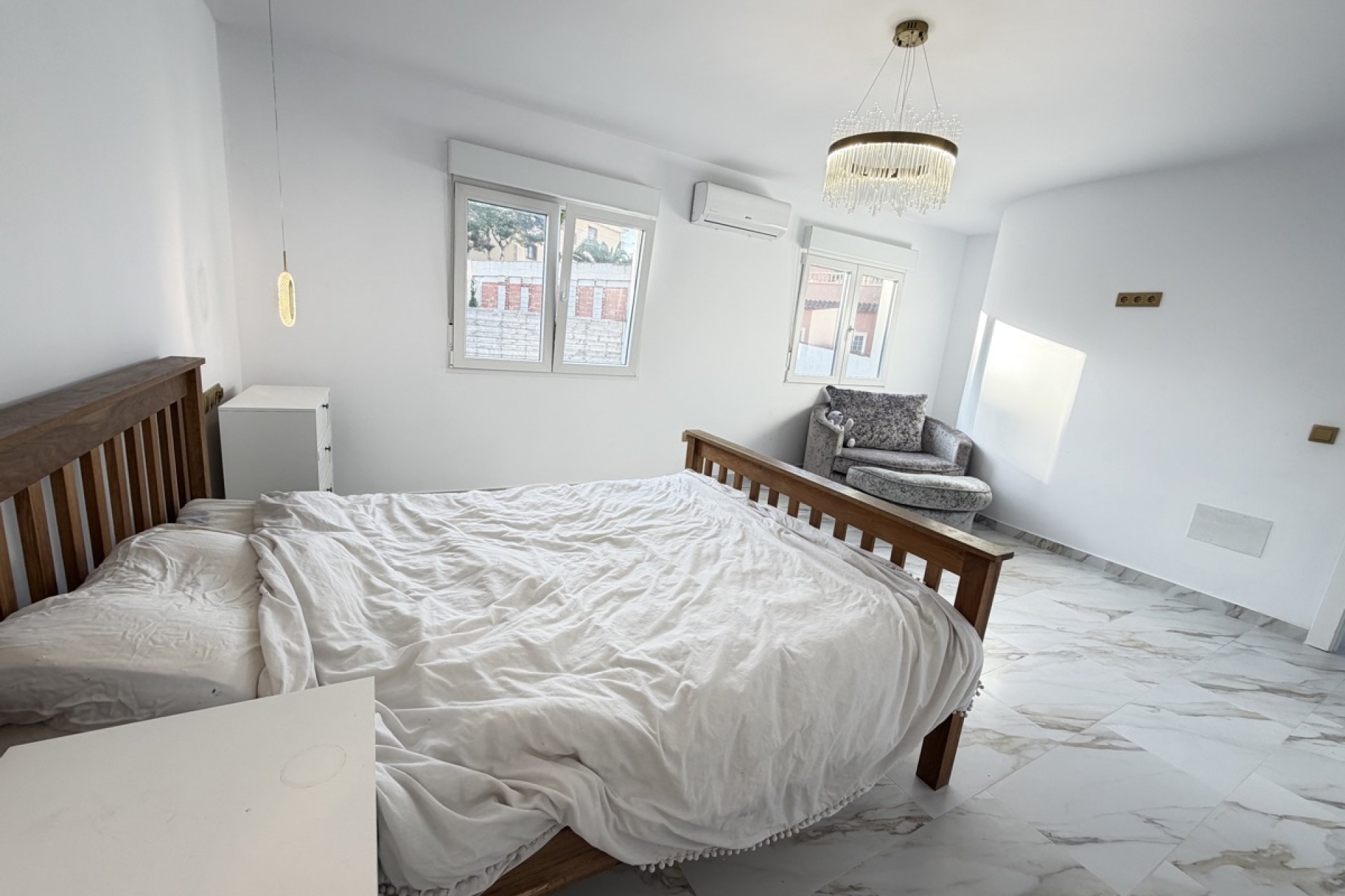 Resale - Villa -
Orihuela Costa - Villamartin