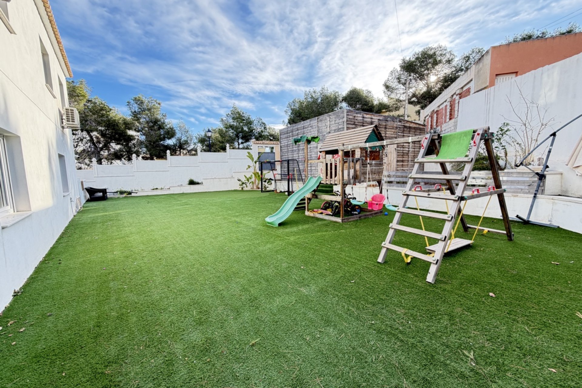 Resale - Villa -
Orihuela Costa - Villamartin