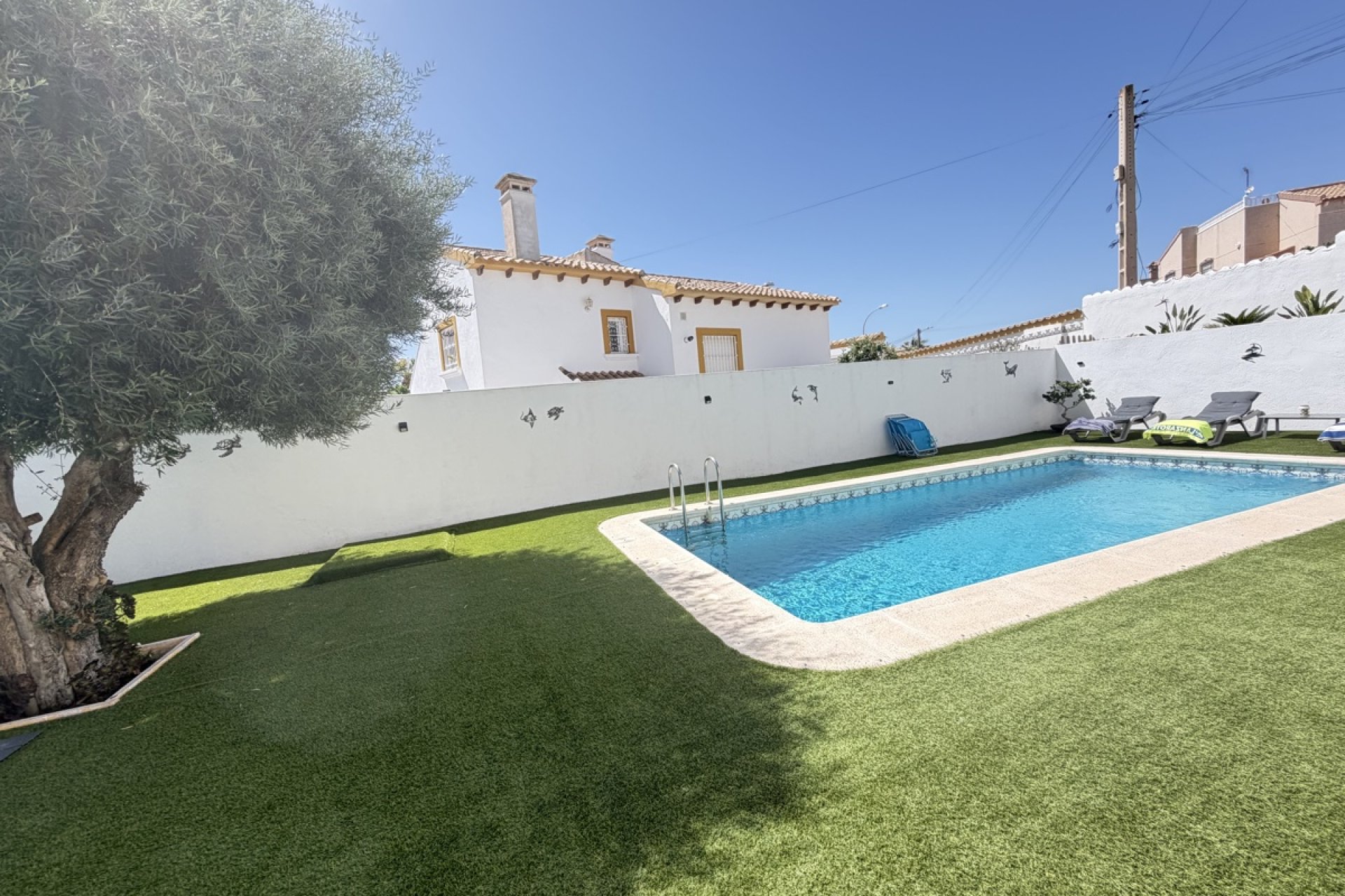 Resale - Villa -
Orihuela Costa - Villamartin