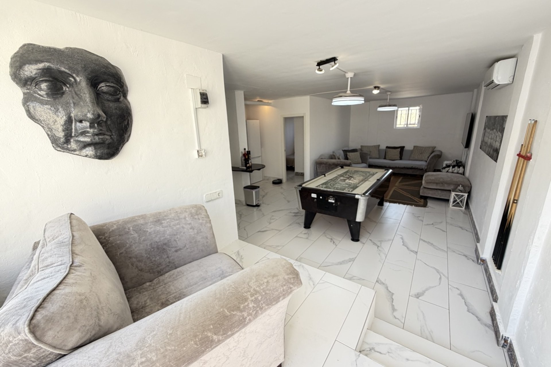 Resale - Villa -
Orihuela Costa - Villamartin