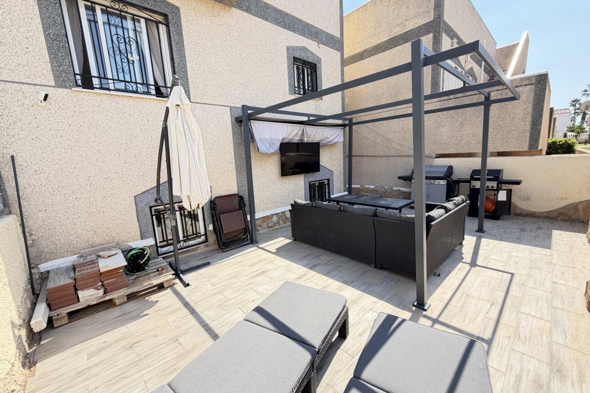 Resale - Villa -
Orihuela Costa - Villamartin