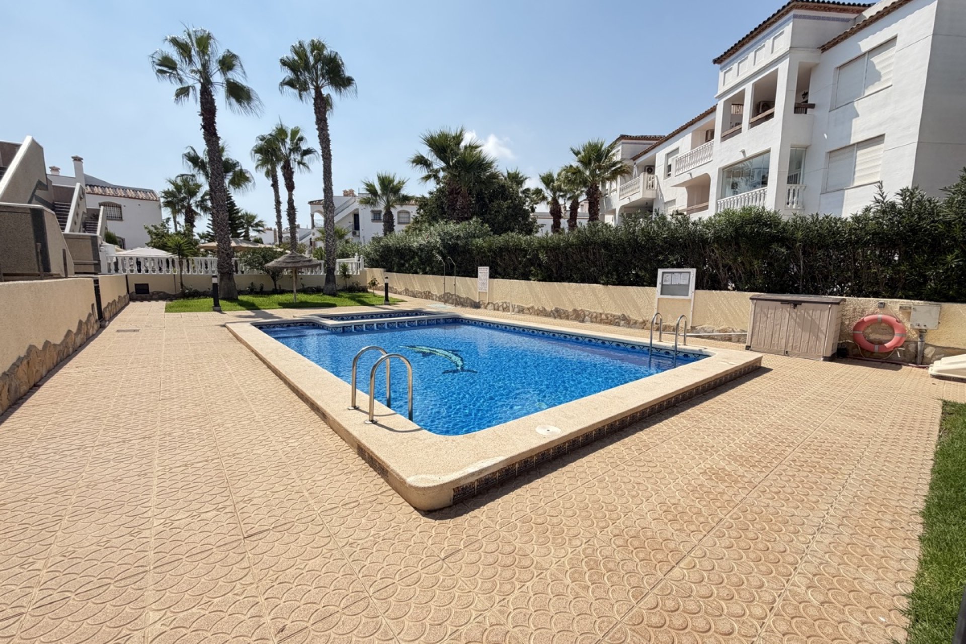 Resale - Villa -
Orihuela Costa - Villamartin