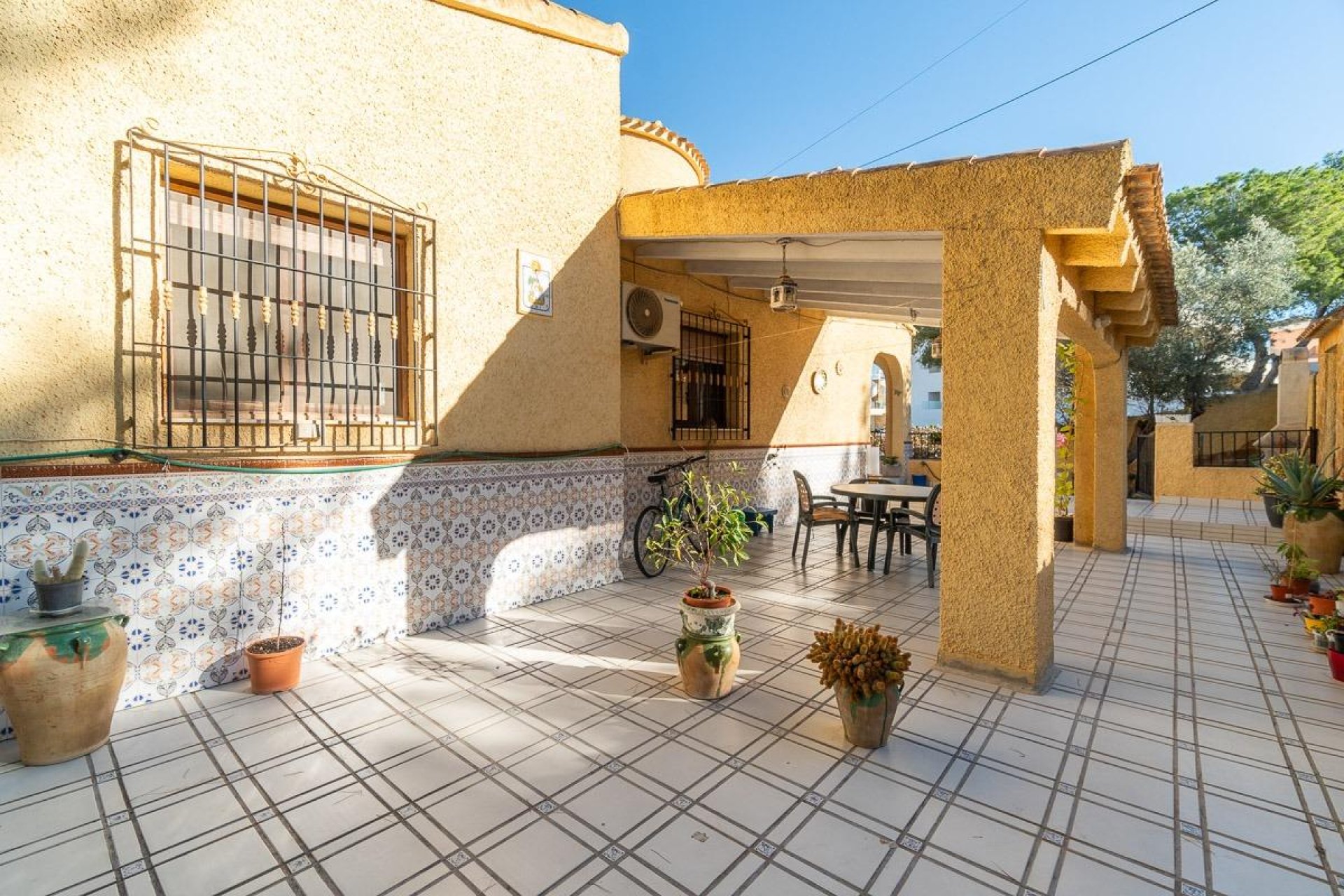 Resale - Villa -
Orihuela Costa - Villamartin