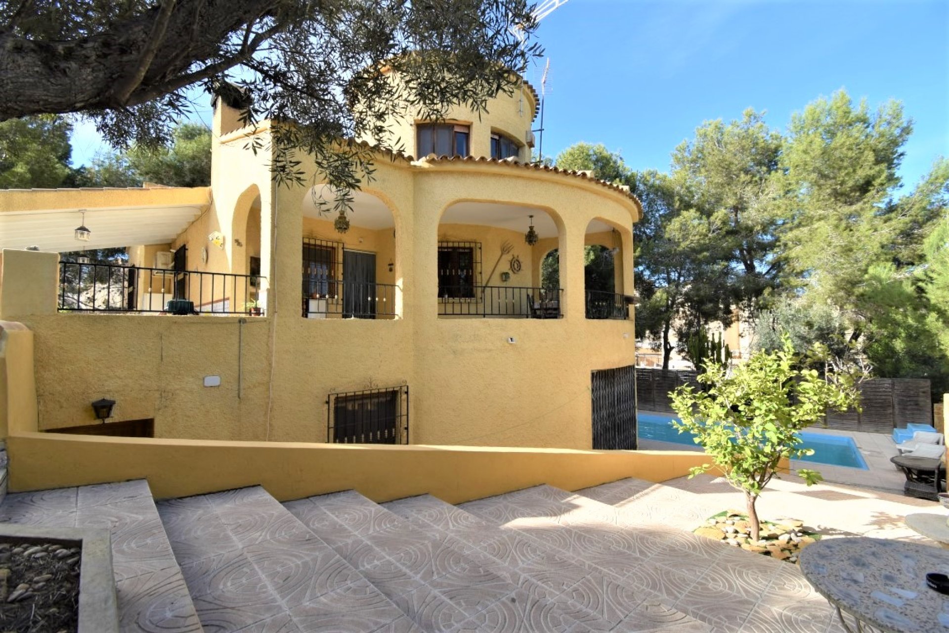 Resale - Villa -
Orihuela Costa - Villamartin