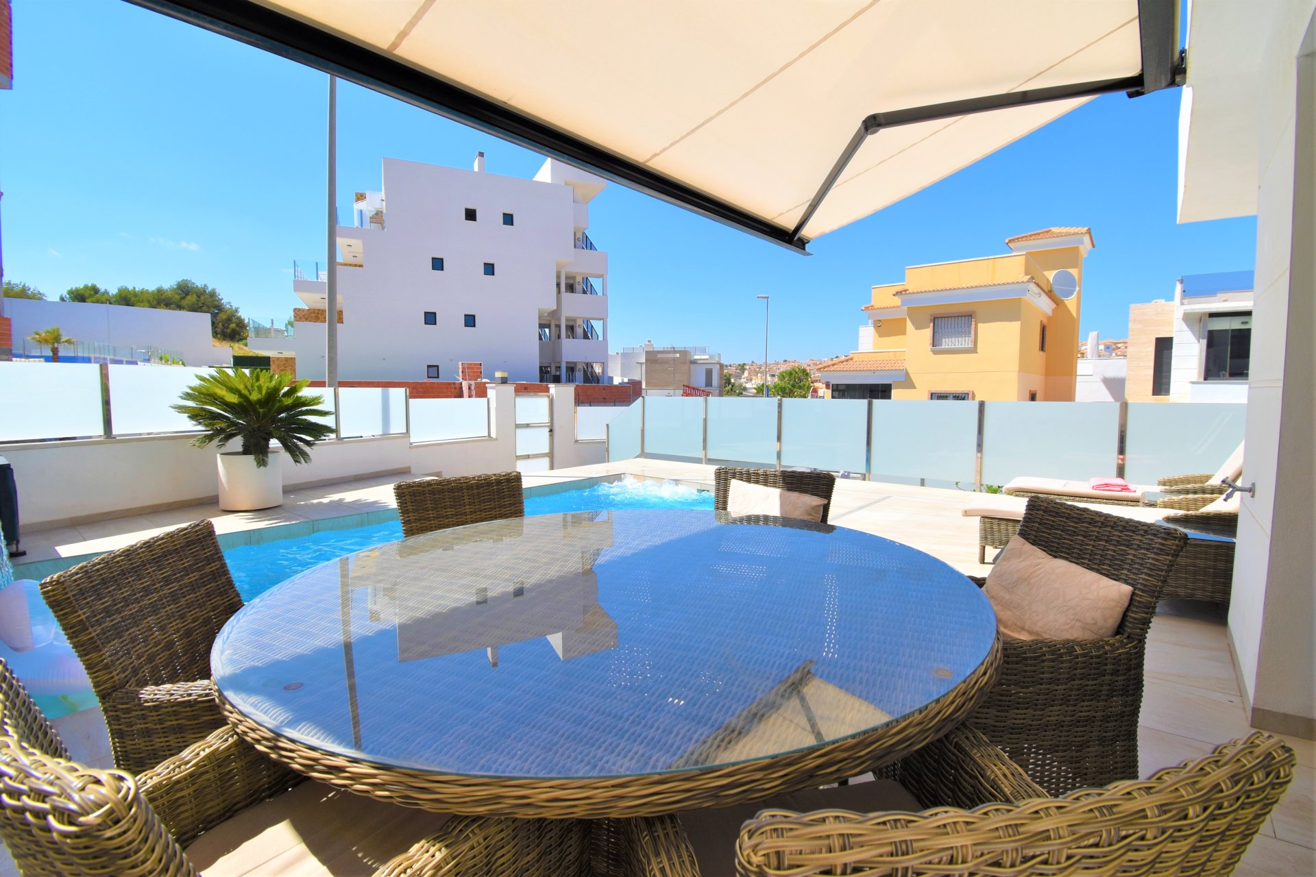 Resale - Villa -
Orihuela Costa - Villamartin