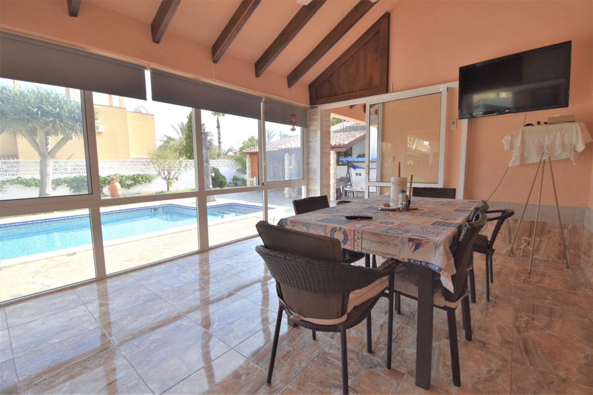 Resale - Villa -
Orihuela Costa - Villamartin