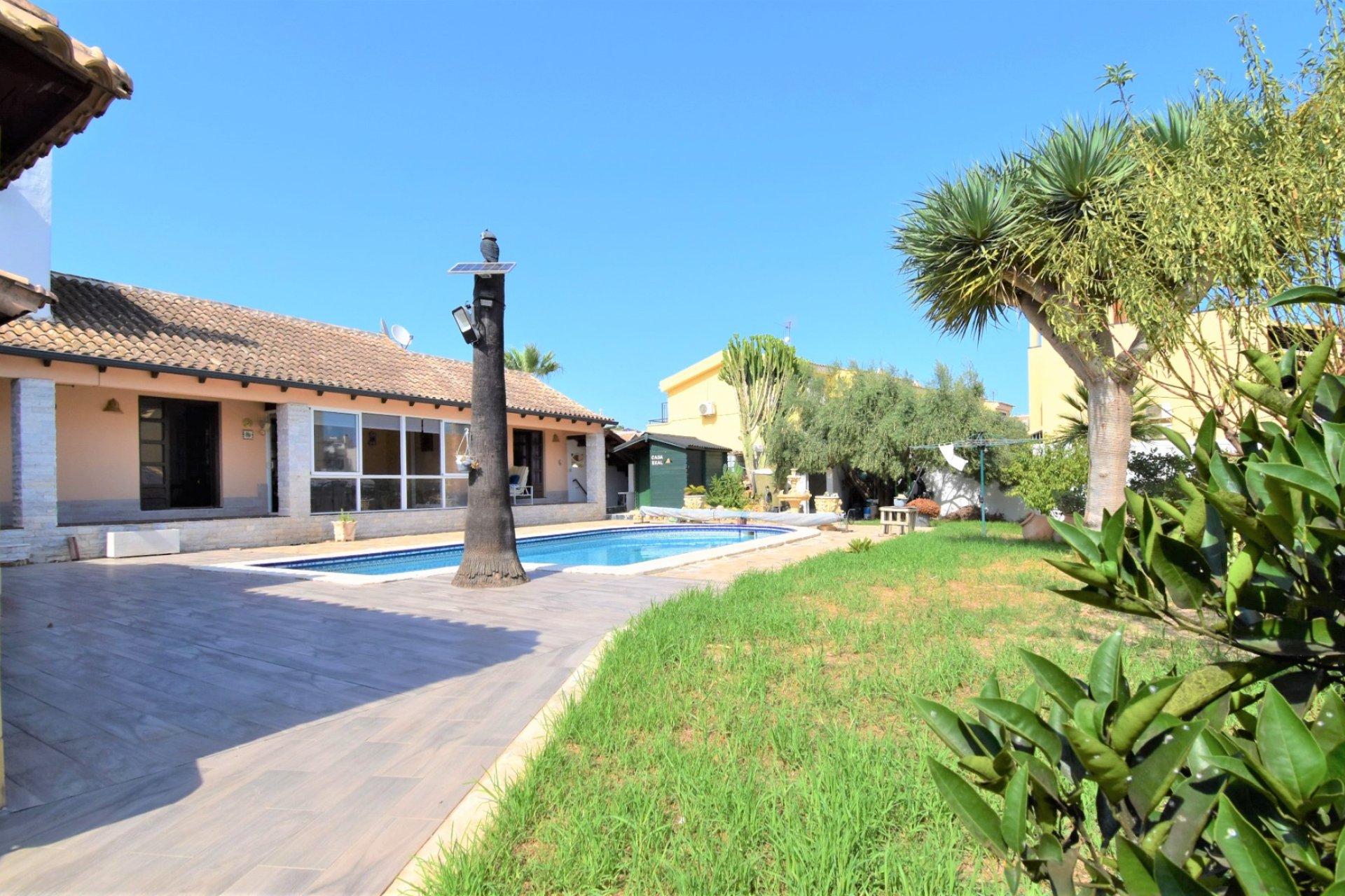 Resale - Villa -
Orihuela Costa - Villamartin