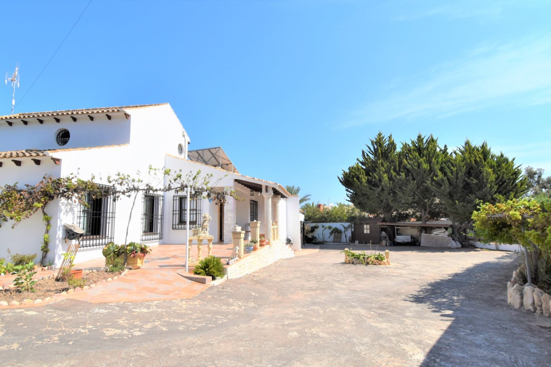 Resale - Villa -
Orihuela Costa - Villamartin