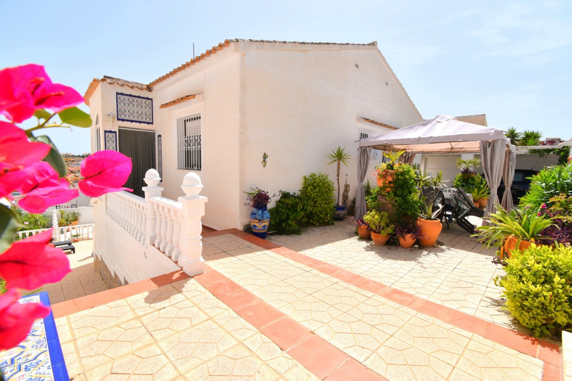 Resale - Villa -
Orihuela Costa - Villamartin