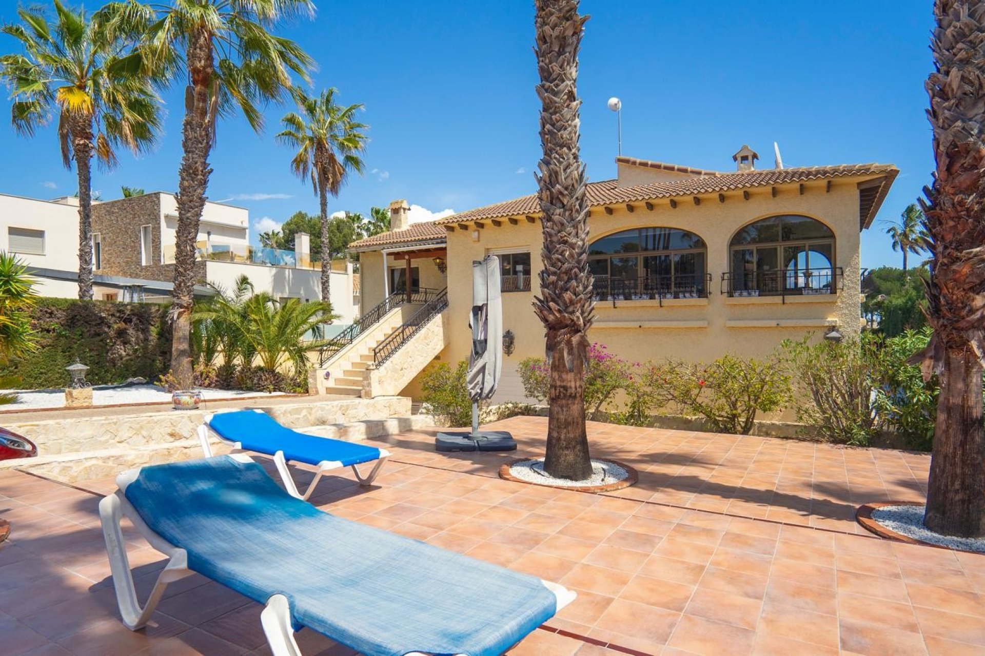 Resale - Villa -
Orihuela Costa - Villamartín