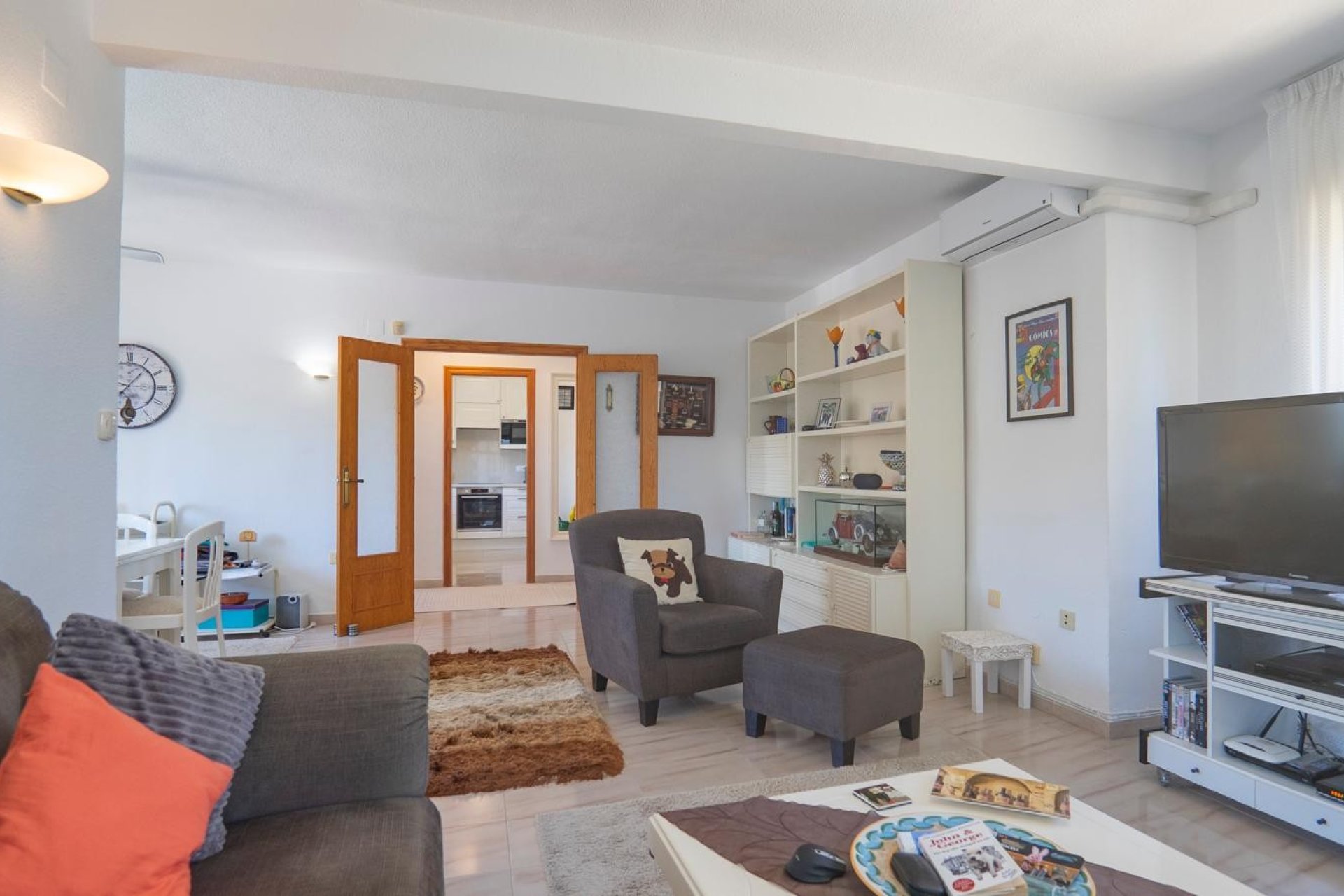 Resale - Villa -
Orihuela Costa - Villamartín