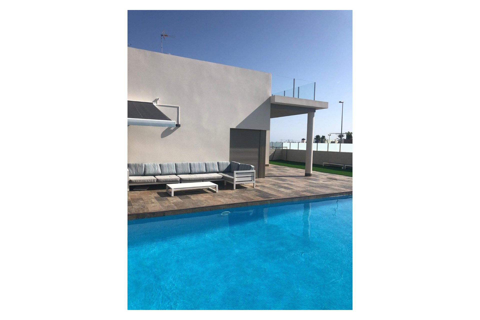 Resale - Villa -
Orihuela Costa - Villamartín