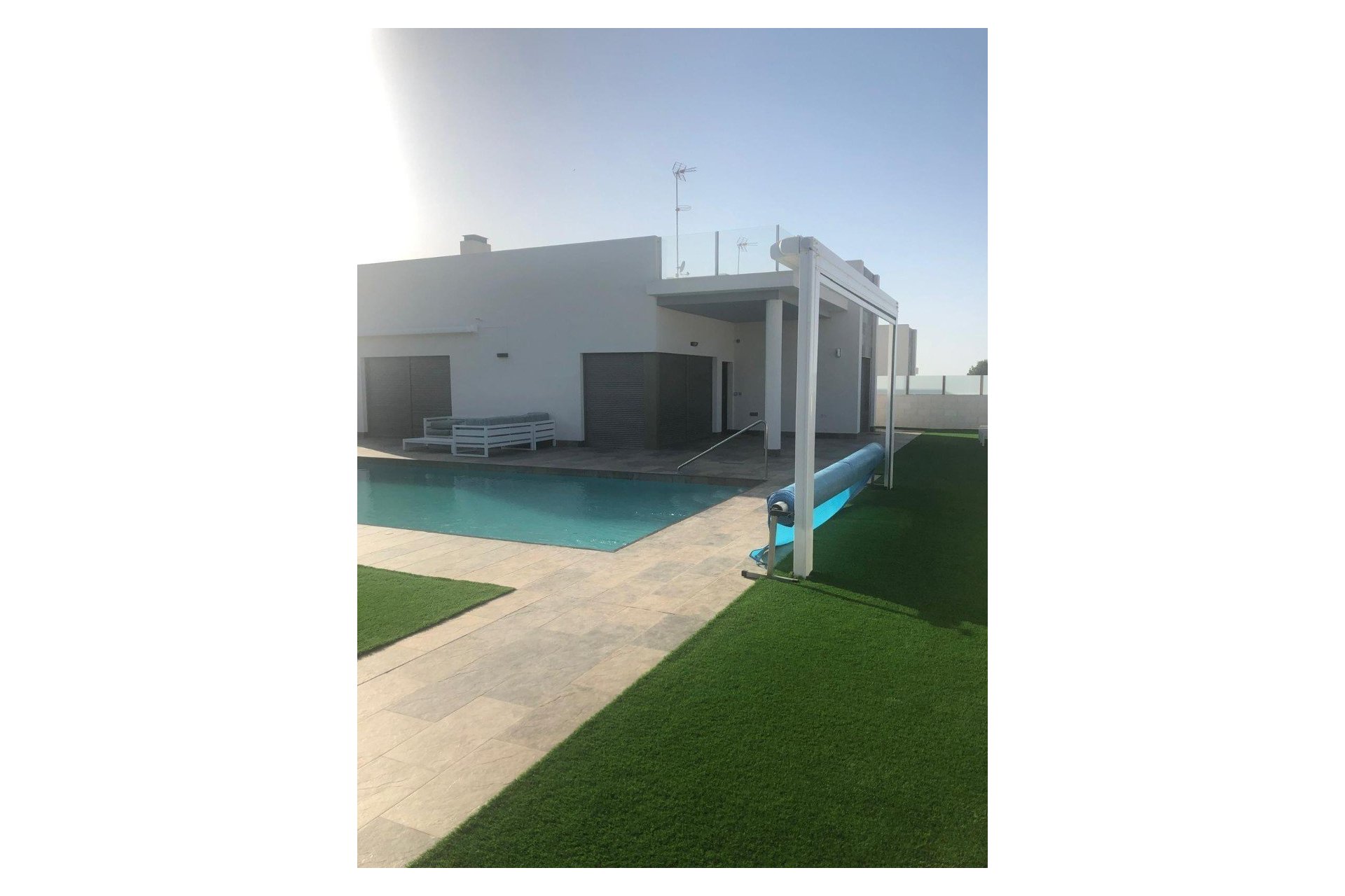 Resale - Villa -
Orihuela Costa - Villamartín